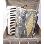 RETRO VINTAGE 1950S RICCARDO ACCORDIAN IN CASE