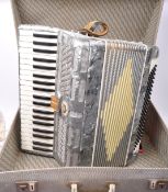 RETRO VINTAGE 1950S RICCARDO ACCORDIAN IN CASE