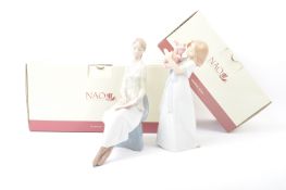 NAO – DISNEY/CUDDLES WITH PIGLET & A LESSON IN LEARNING - BOXED CERAMIC FIGURINES