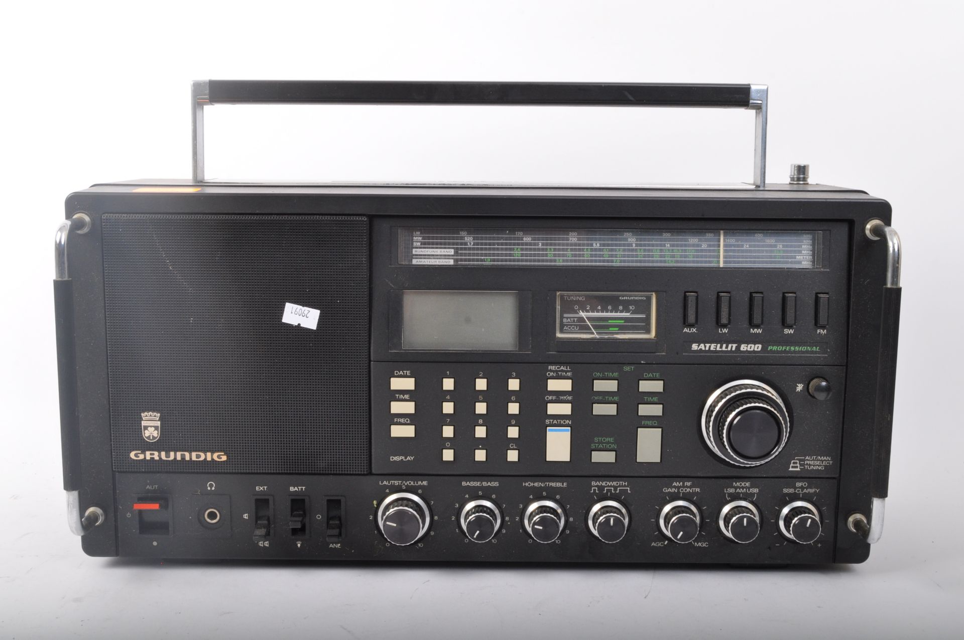 GRUNDIG SATELLIT 600 PROFESSIONAL CONTROLLED TUNING SYSTEM - Image 2 of 5