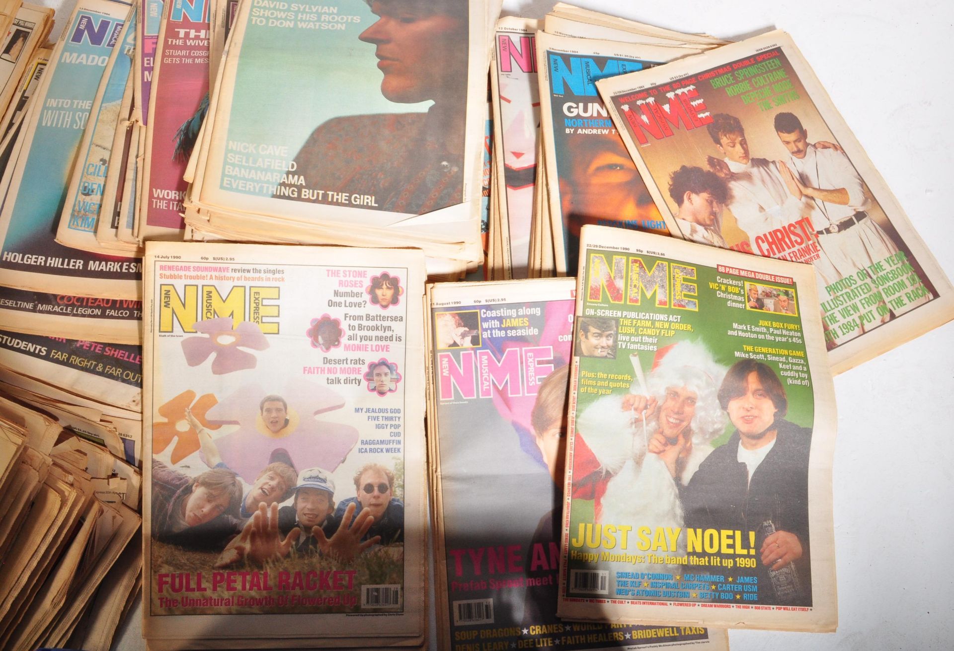LARGE COLLECTION NEW MUSIC EXPRESS (NME) MAGAZINES - Image 3 of 5