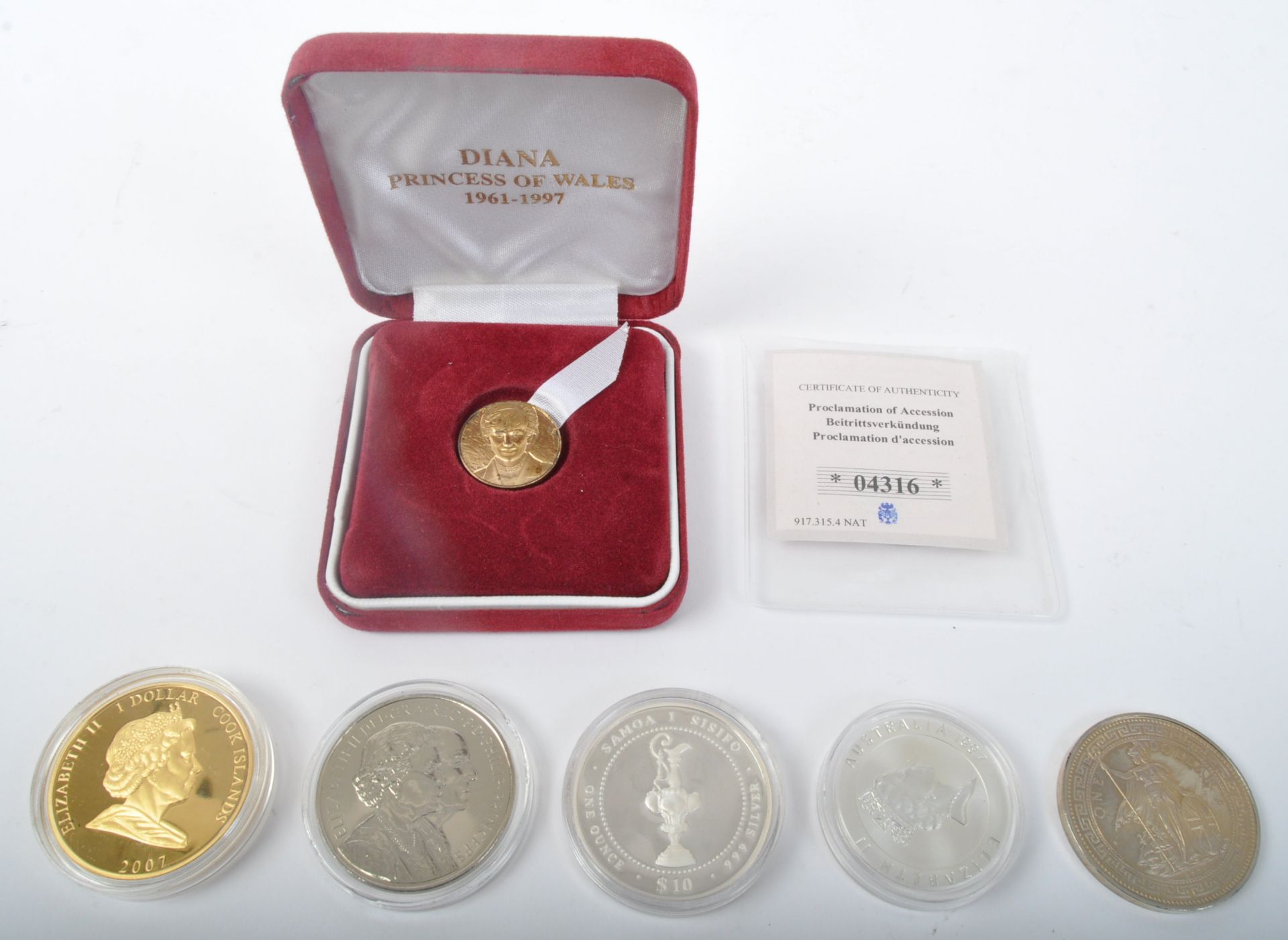 ASSORTMENT OF COMMEMORATIVE SILVER COINS