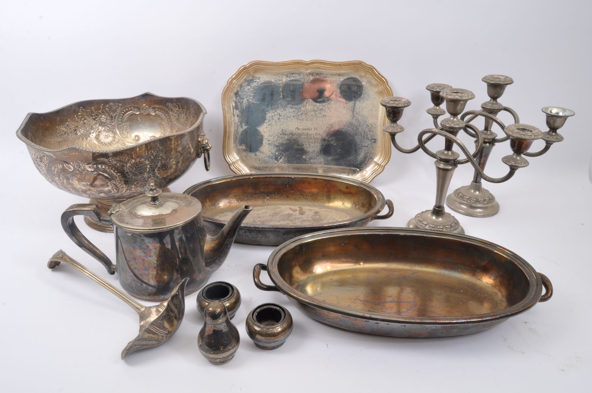 EARLY 20TH CENTRUY SILVER PLATED ITEMS