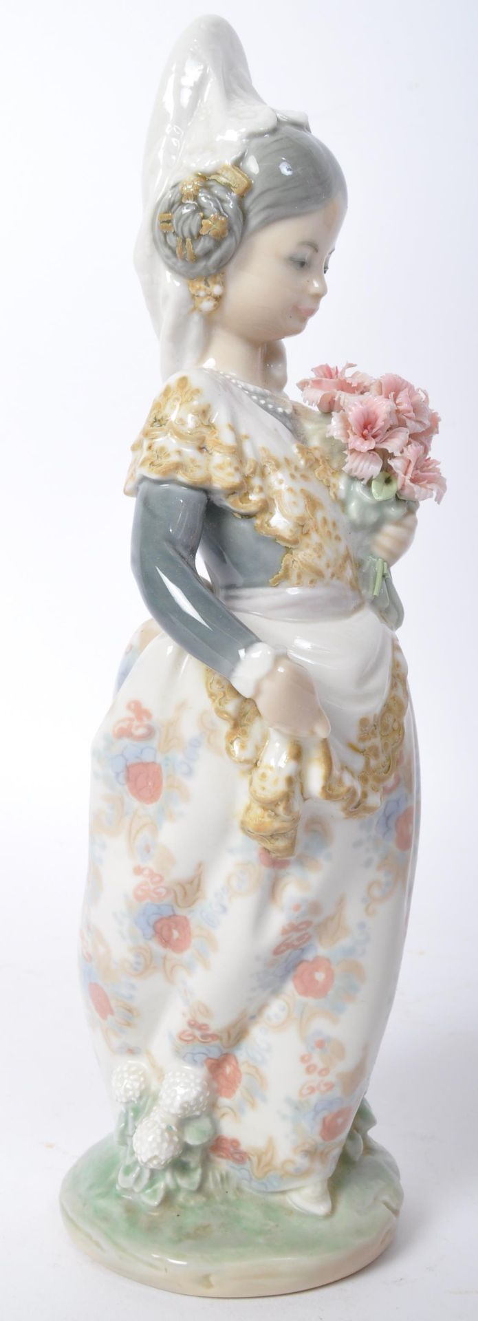 LLADRO SPANISH PORCELAIN VALENCIAN GIRL FIGURINE - Bild 4 aus 5