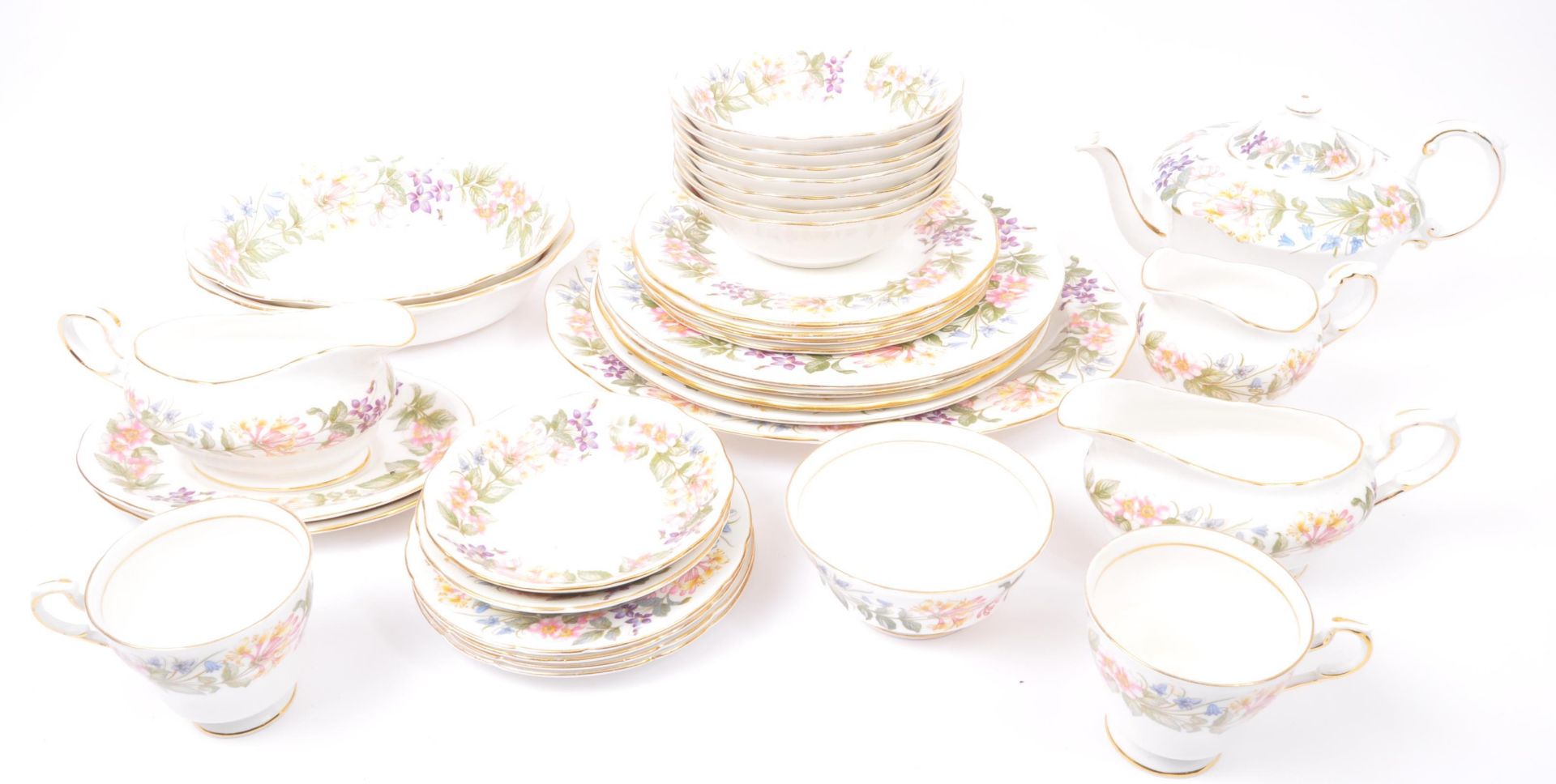 VINTAGE PARAGON COUNTRY LANE BONE CHINA TEA & DINNER SERVICE