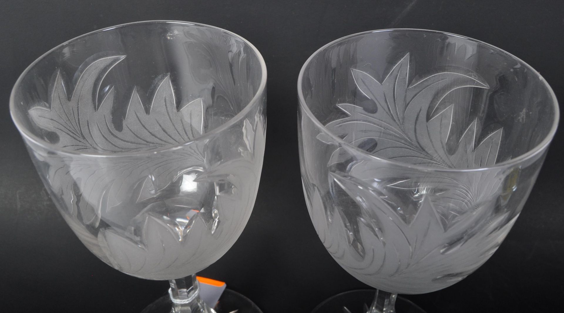 PAIR OF 20TH CENTURY ACID ETCHED WINE GLASSES - Image 3 of 5