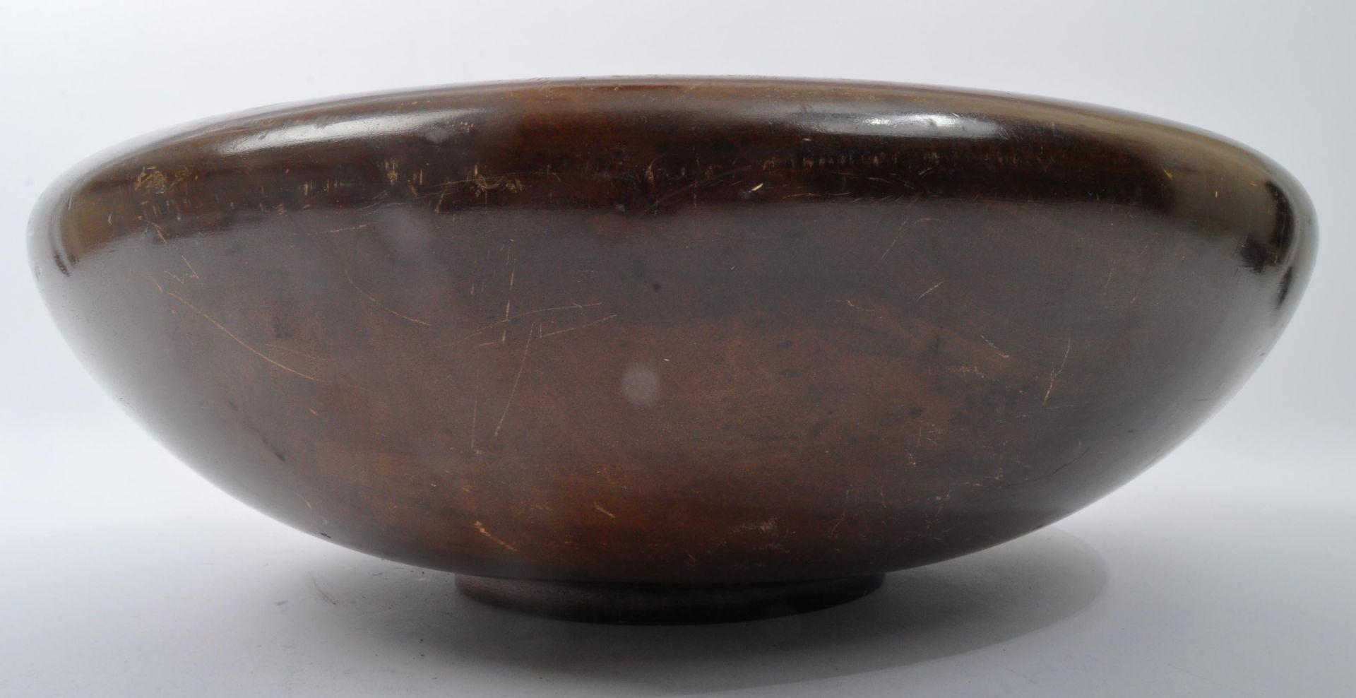 LARGE 20TH CENTURY WOODEN CENTREPIECE BOWL - Image 4 of 5