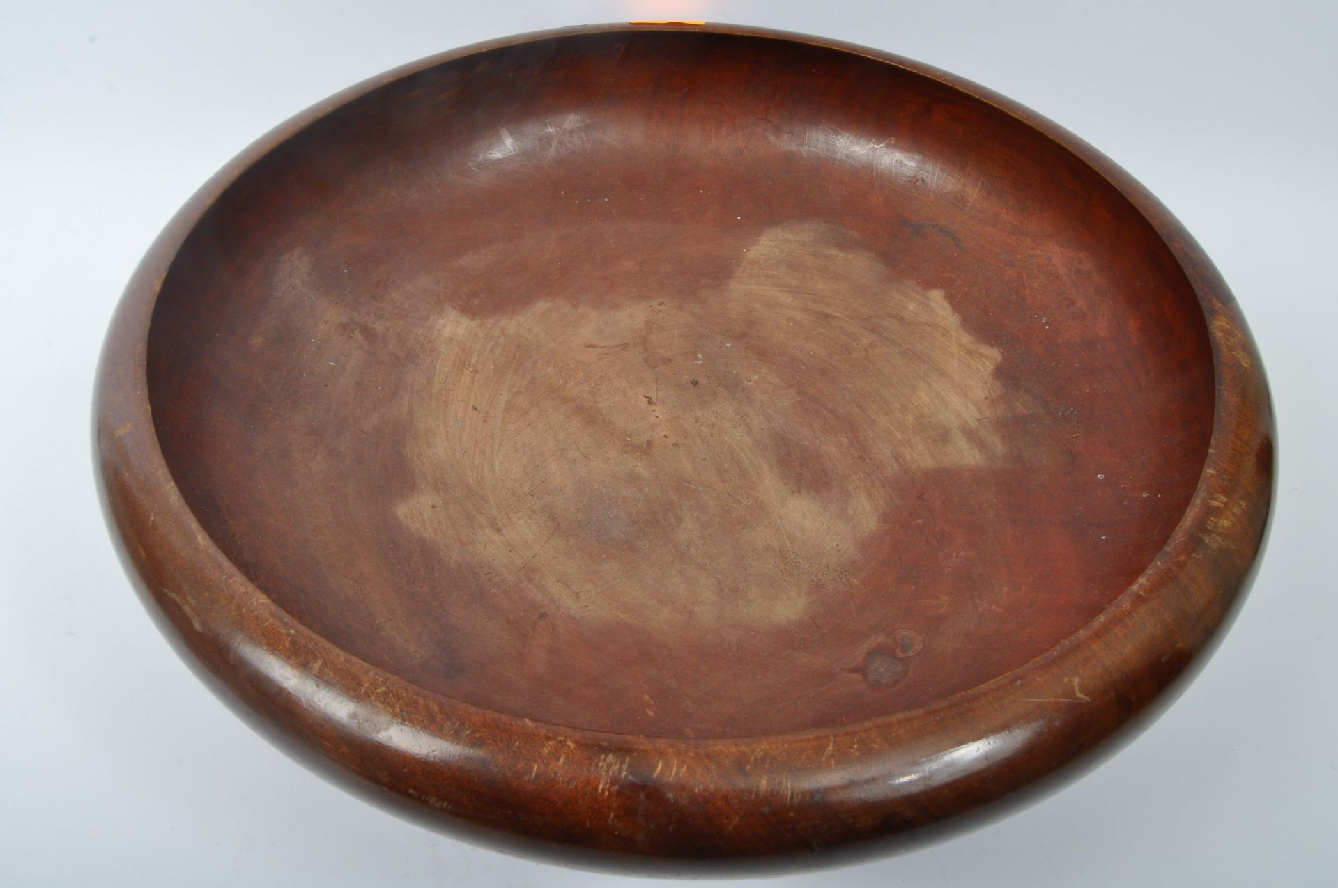 LARGE 20TH CENTURY WOODEN CENTREPIECE BOWL - Image 2 of 5