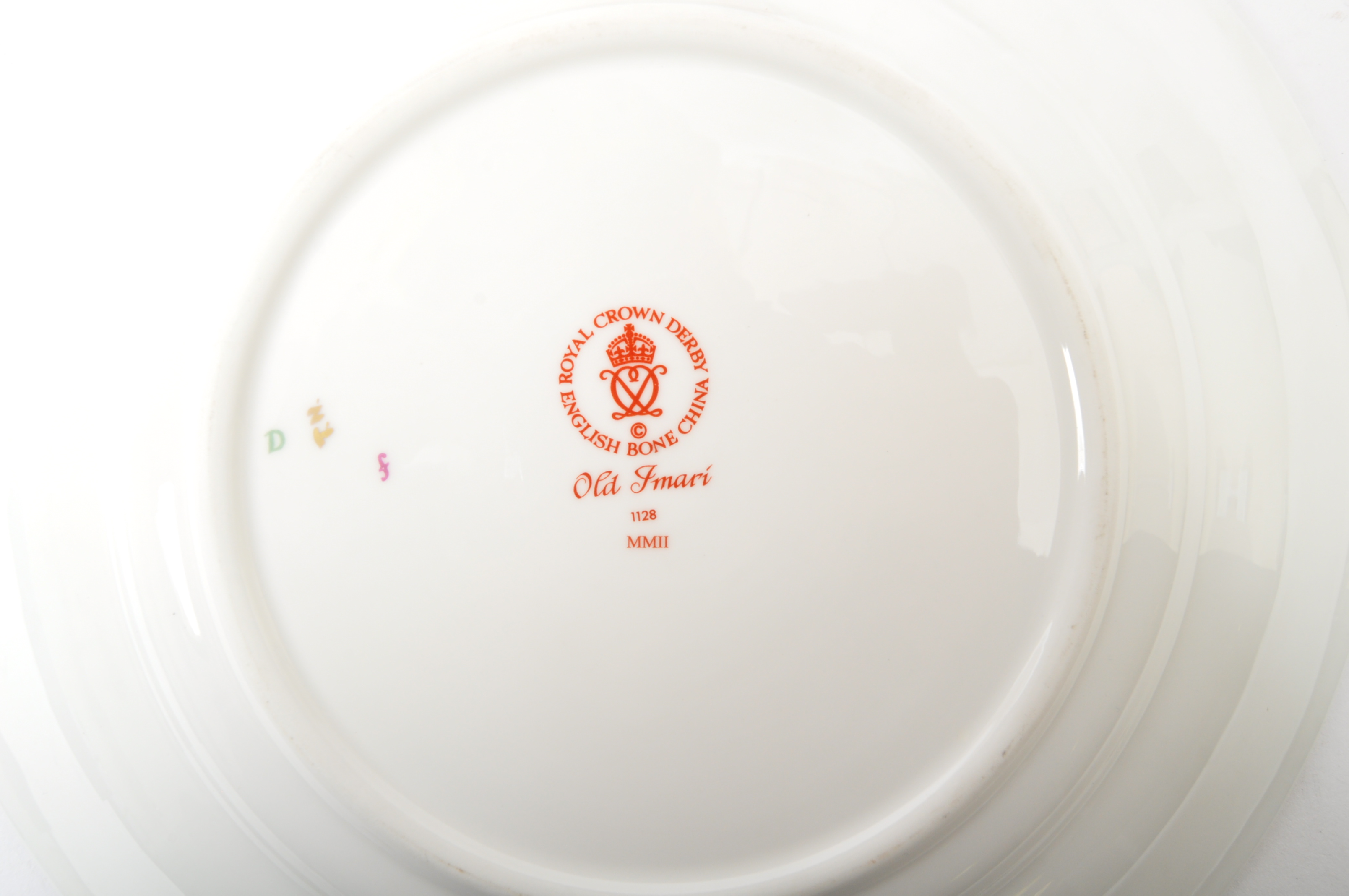 CONTEMPORARY ROYAL CROWN DERBY CHINA SERVING DESSERT PLATE - Image 3 of 5