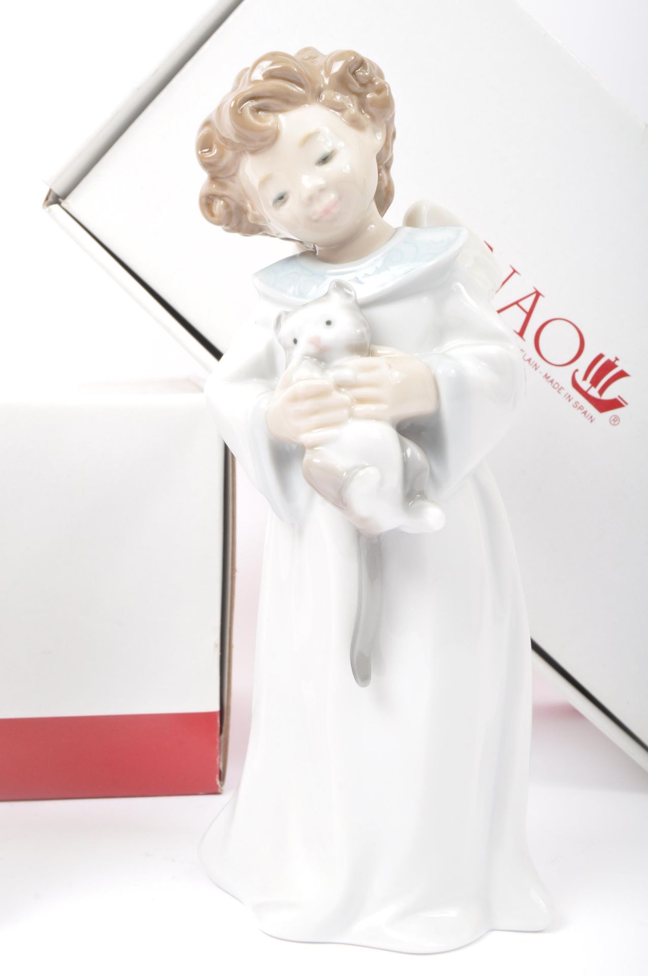 NAO – GIRL WITH CELLO & ANGEL CUDDLES - BOXED CERAMIC FIGURINES - Bild 3 aus 5