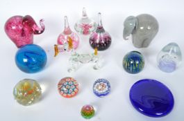 ASSORTMENT OF VINTAGE GLASS PAPERWEIGHTS