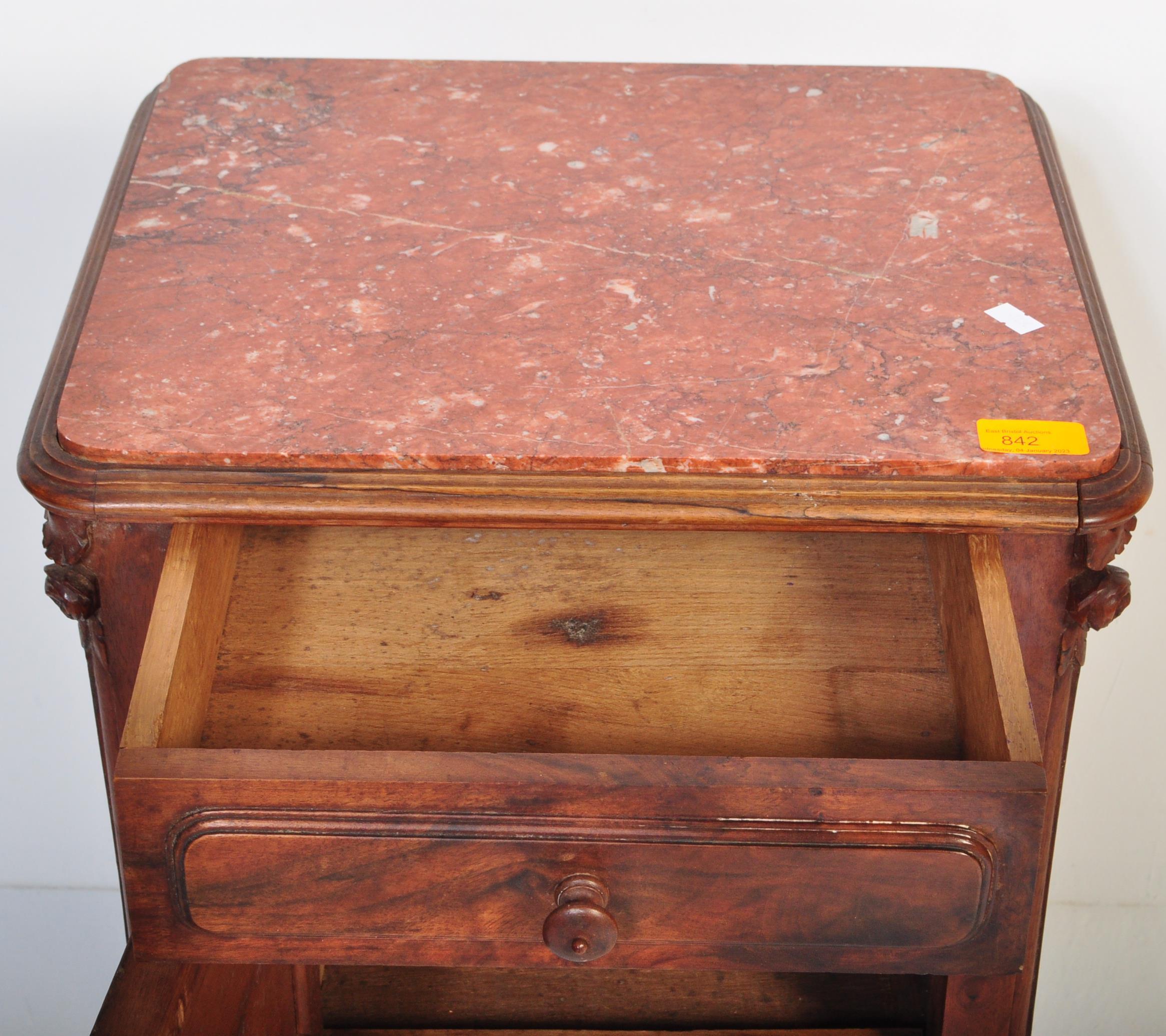 EARLY 20TH CENTURY FRENCH MARBLE & MAHOGANY BEDSIDE CABINET - Bild 5 aus 5