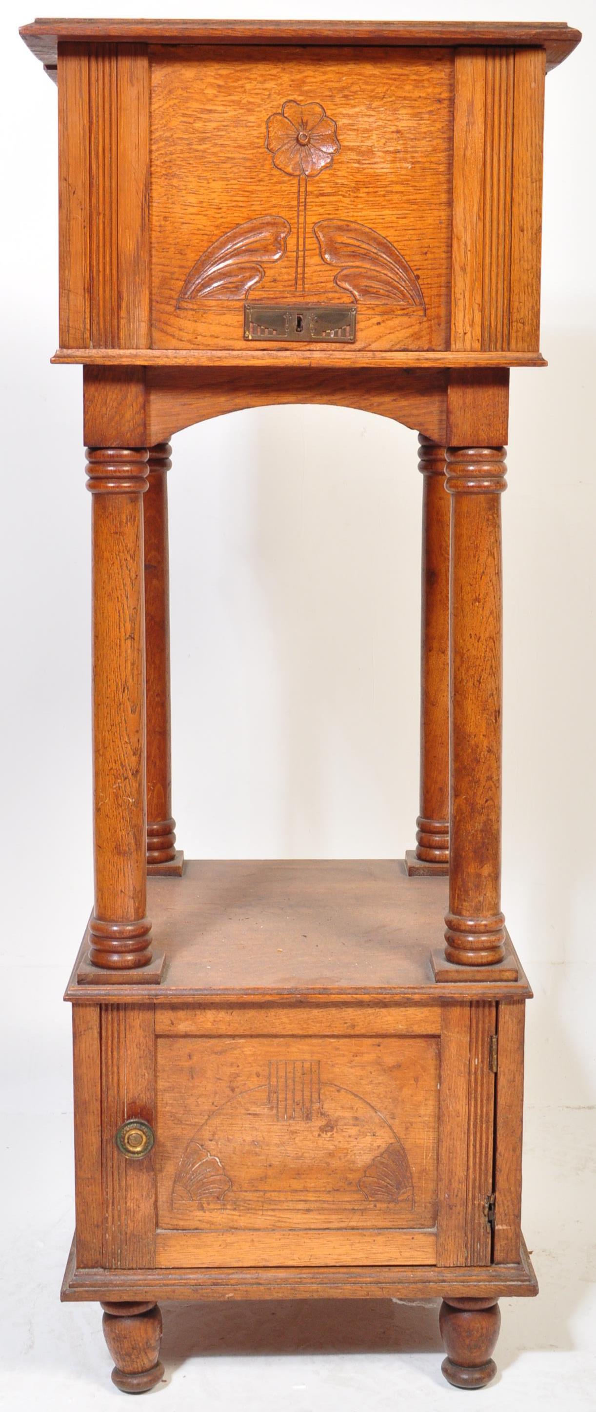 EARLY 20TH CENTURY OAK GRAMOPHONE PEDESTAL STAND - Bild 2 aus 5