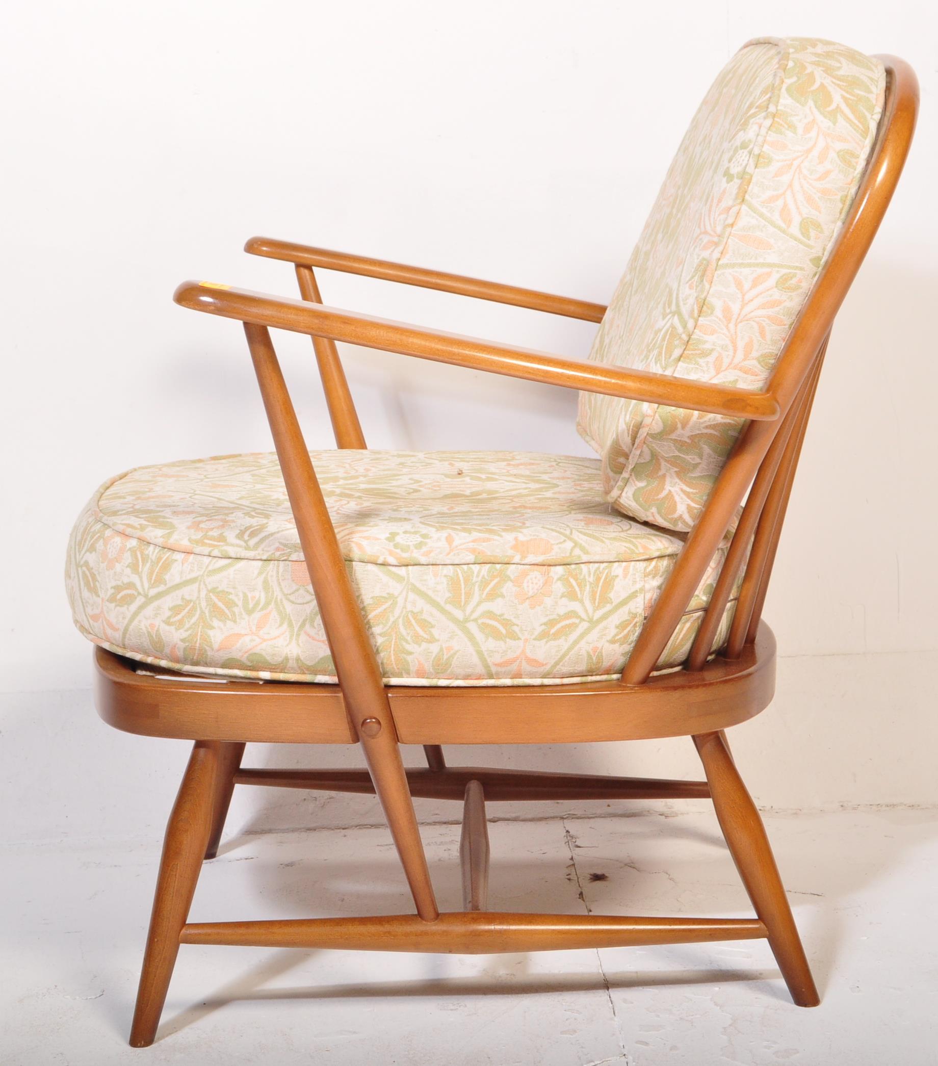 LUCIAN ERCOLANI FOR ERCOL - WINDSOR PATTERN ARMCHAIR - Bild 4 aus 5