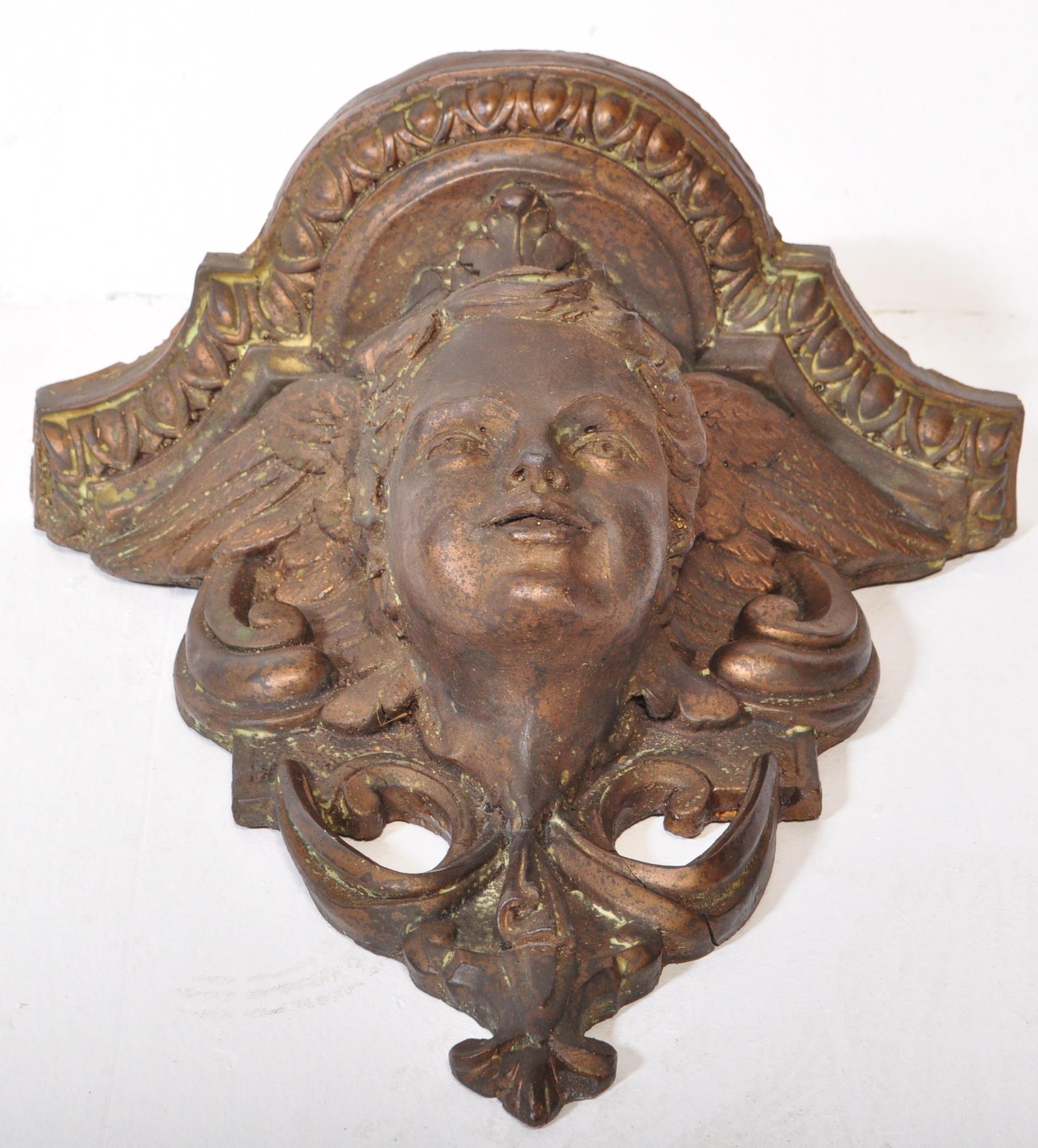 20TH CENTURY CAST METAL GOTHIC CLOCK BRACKET WALL MASK - Bild 5 aus 5