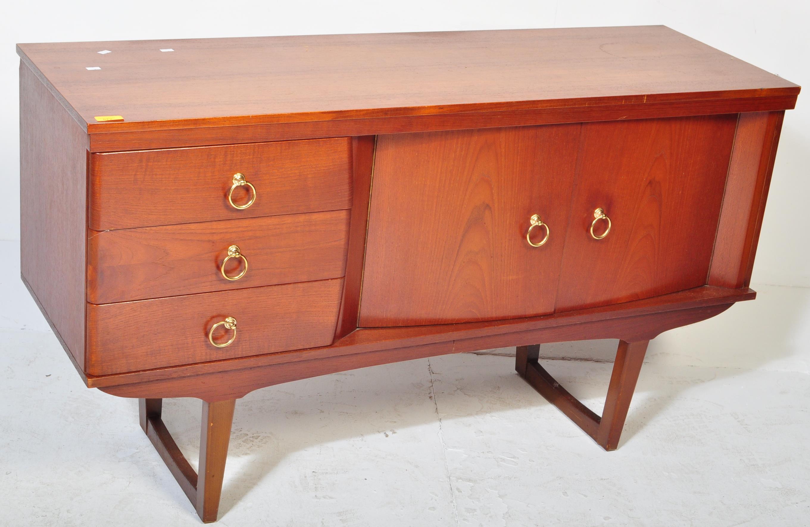 RETRO VINTAGE MID 20TH CENTURY TEAK SIDEBOARD - Bild 2 aus 6