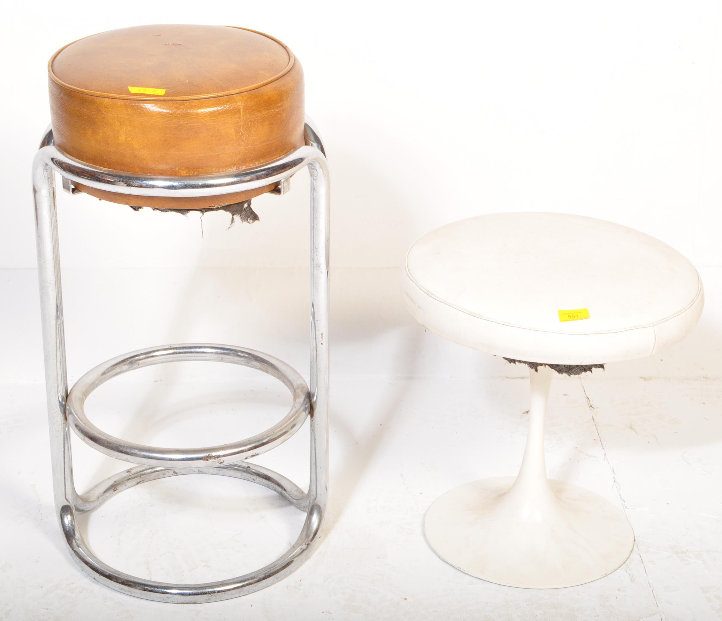 ARKANA MANNER MUSHROOM STOOL & RETRO 70'S BAR STOOL - Image 2 of 5