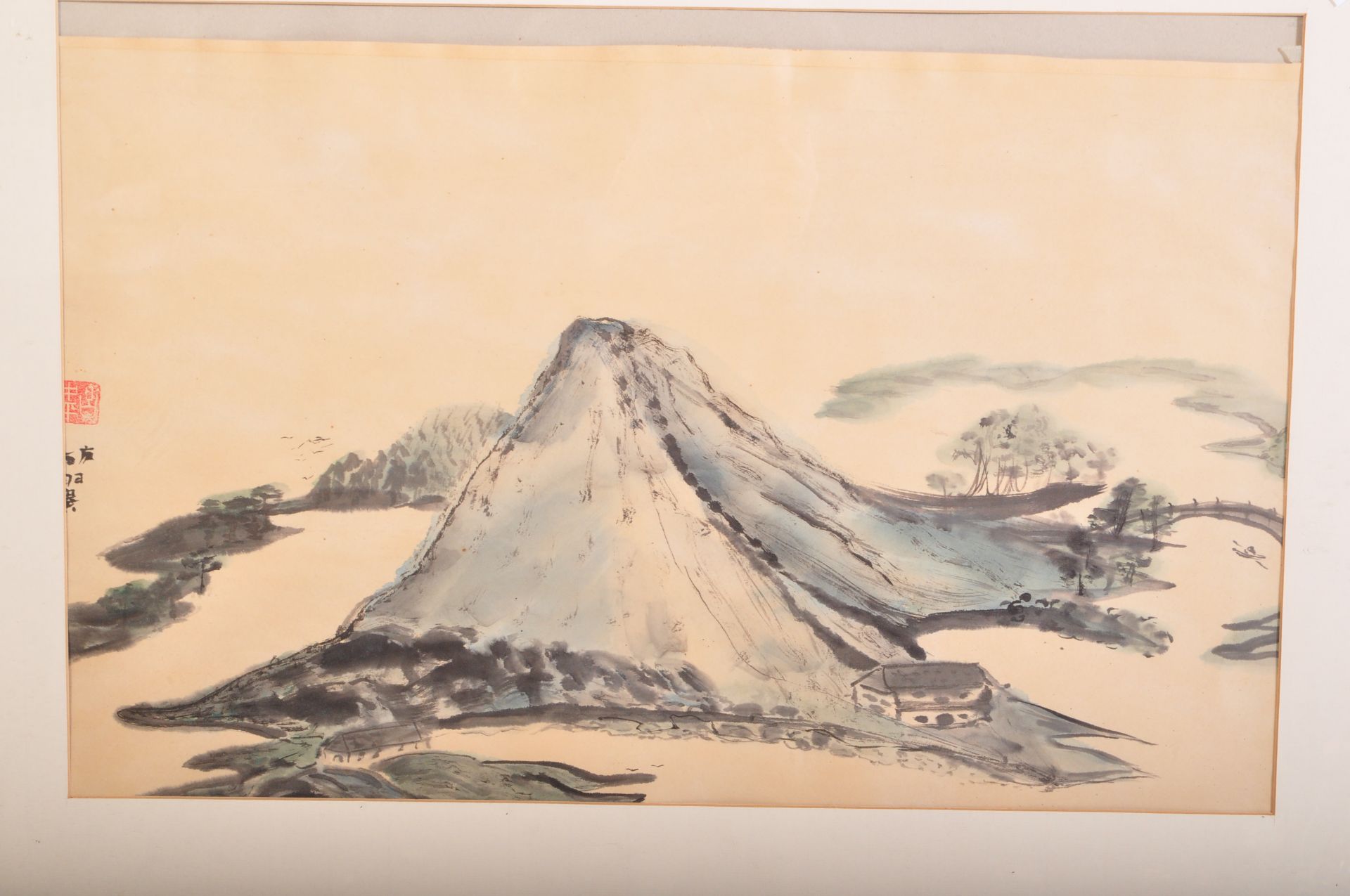 PAIR OF VINTAGE 20TH C JAPANESE WATERCOLOUR PAINTINGS - Image 2 of 5