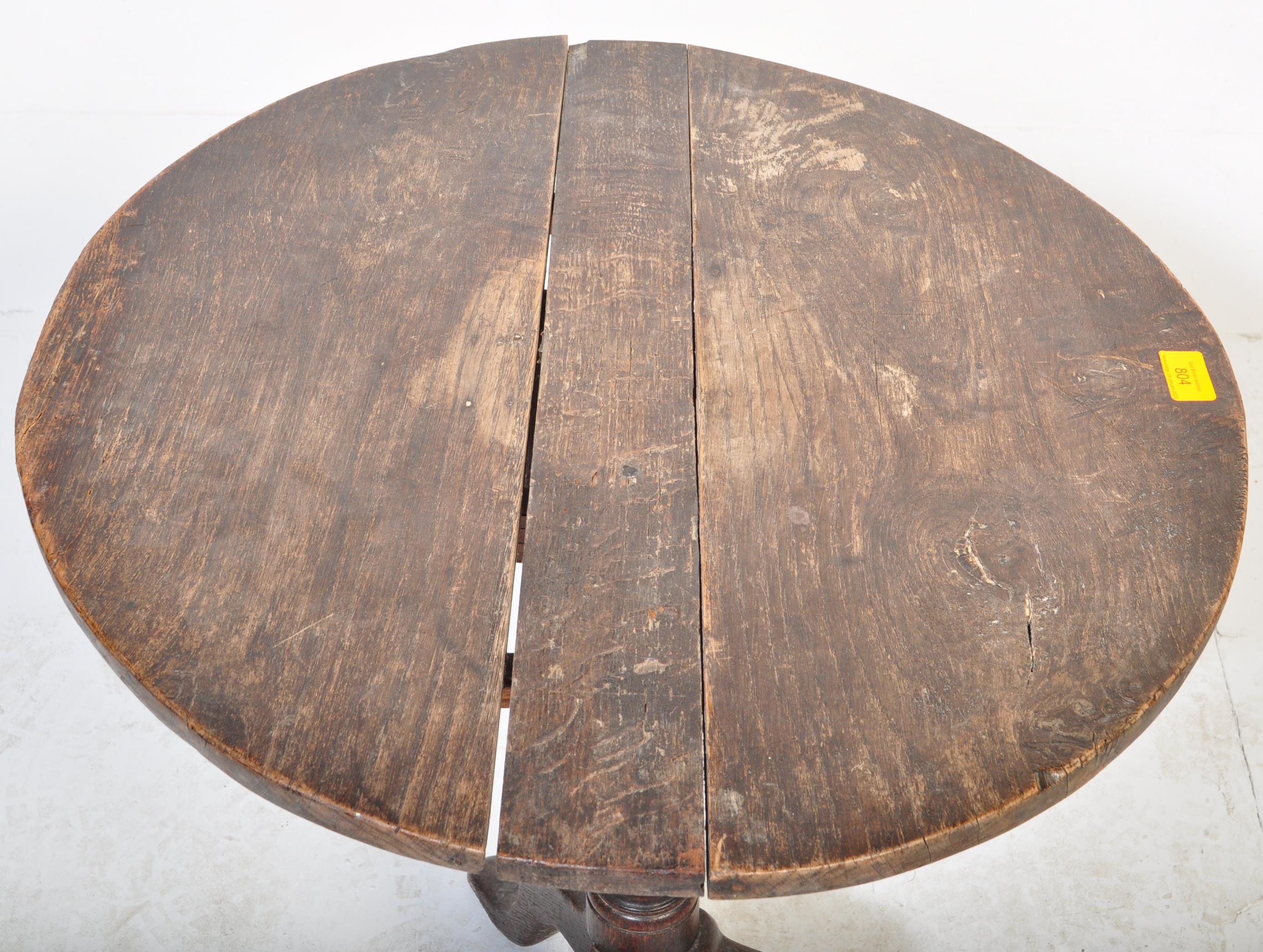 18TH CENTURY GEORGE II OAK TILT TOP BREAKFAST LOO TABLE - Bild 3 aus 5