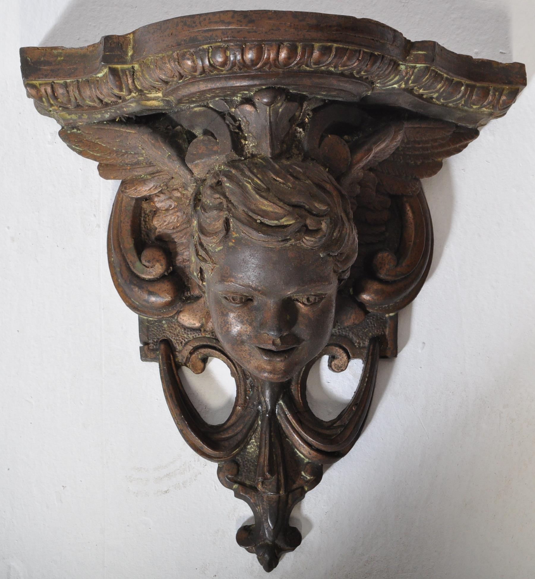 20TH CENTURY CAST METAL GOTHIC CLOCK BRACKET WALL MASK - Bild 4 aus 5