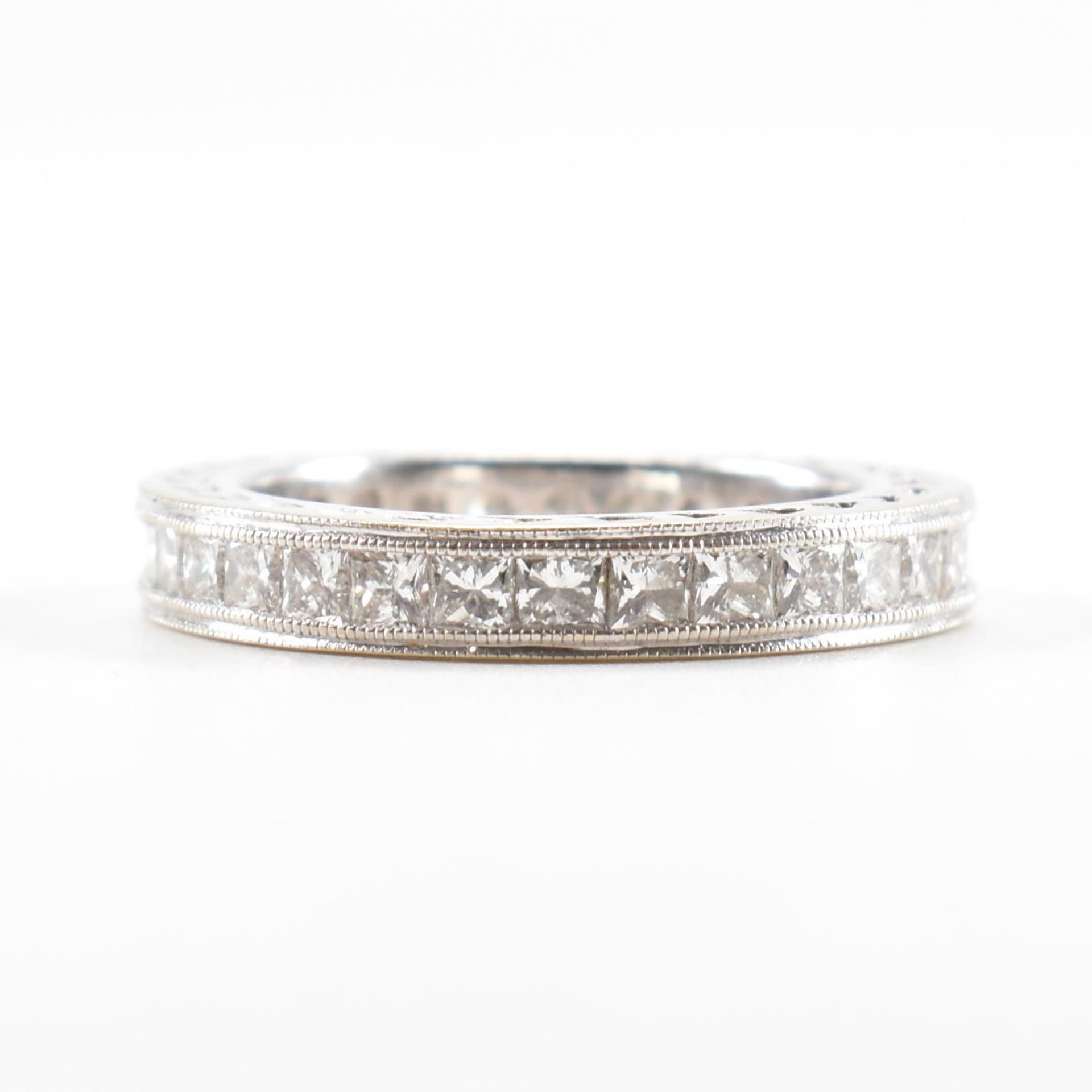 GABRIEL & CO 18CT WHITE GOLD & DIAMOND ETERNITY RING - Image 4 of 8