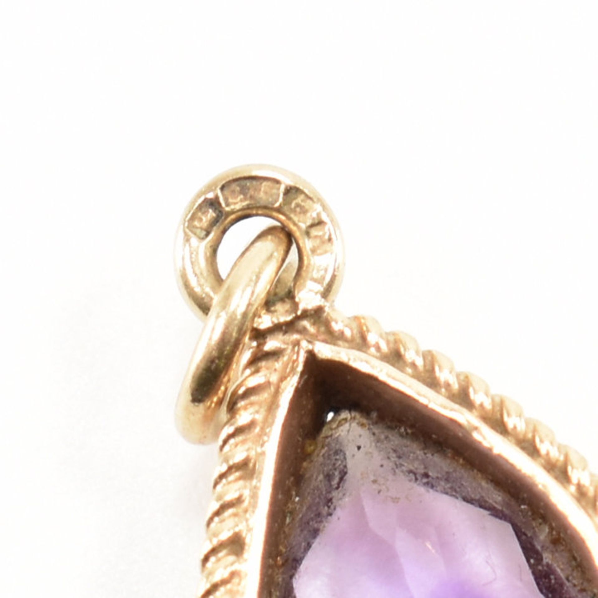 COLLECTION OF 9CT GOLD PEARL & AMETHYST JEWELLERY - Image 4 of 5