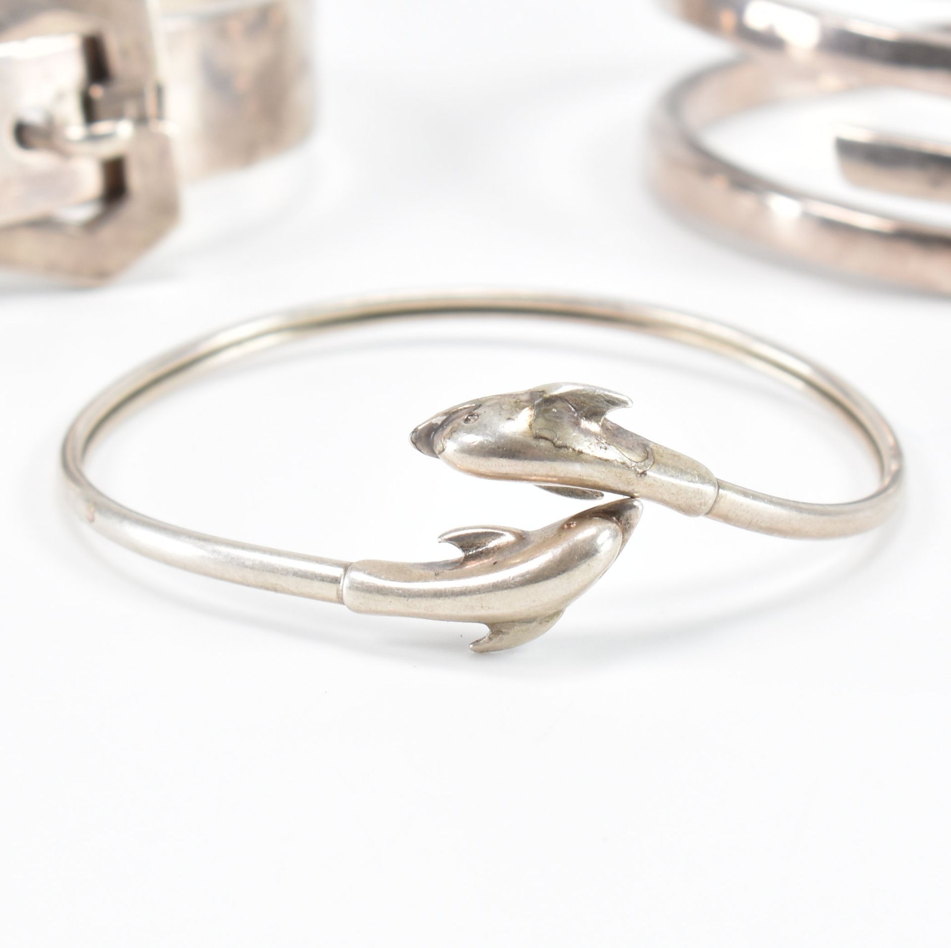 THREE 925 SILVER BANGLE BRACELETS - Image 4 of 4