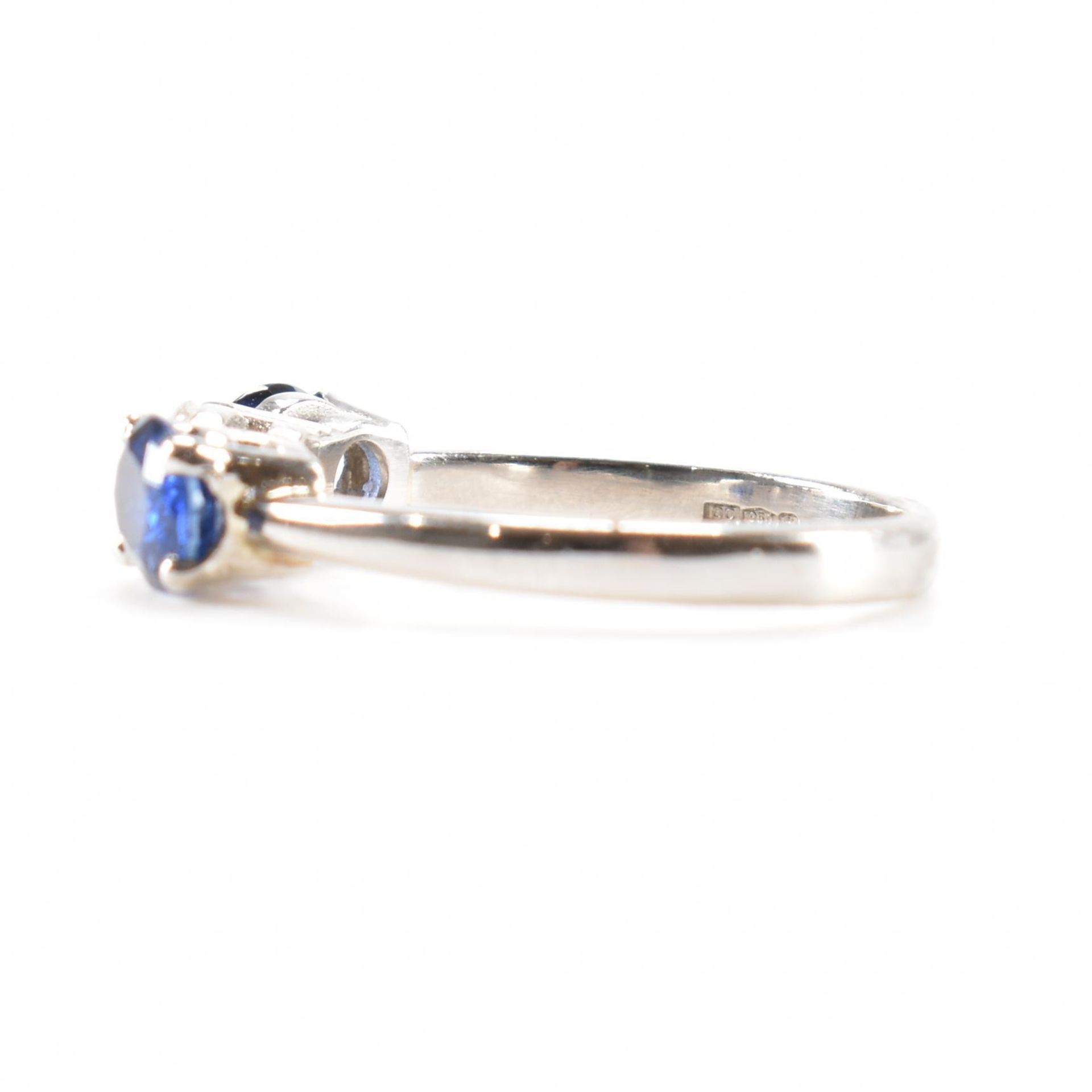 HALLMARKED PLATINUM DIAMOND & SAPPHIRE RING - Image 2 of 7