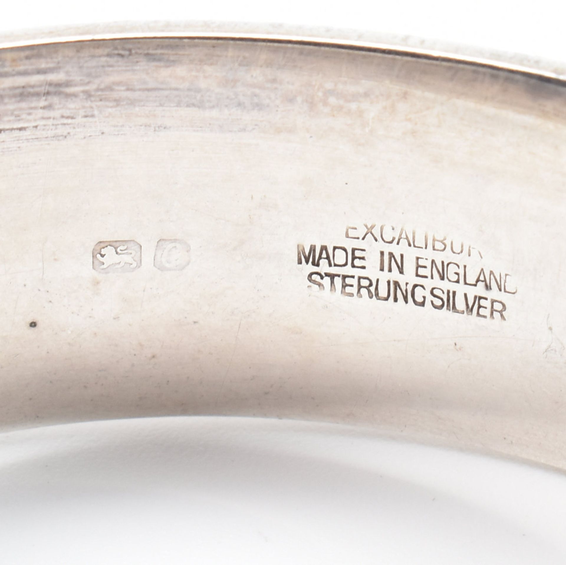 TWO HALLMARKED SILVER BANGLE BRACELETS - Image 9 of 9