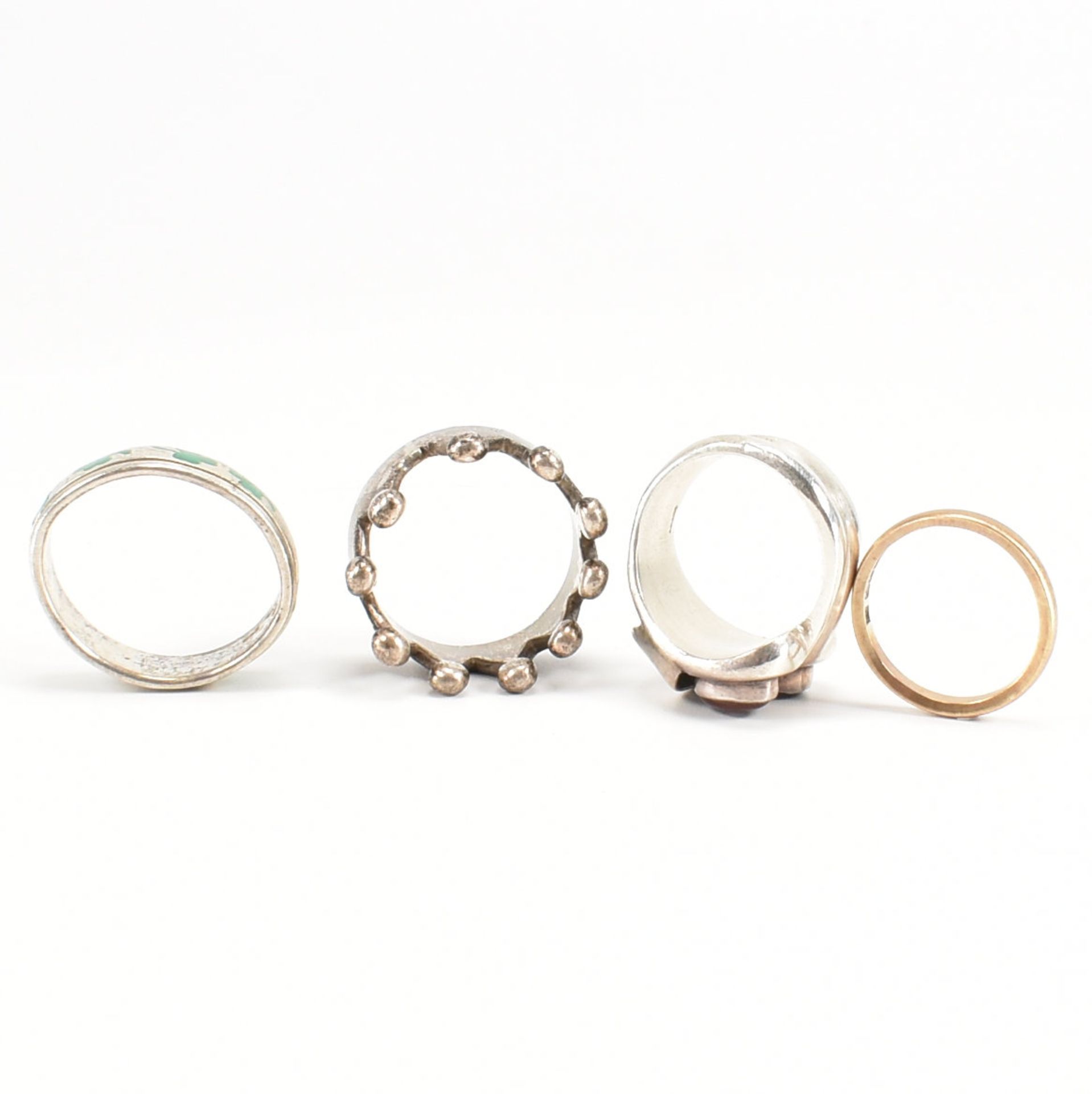 HALLMARKED 9CT GOLD BAND RING & THREE SILVER RINGS - Image 4 of 4