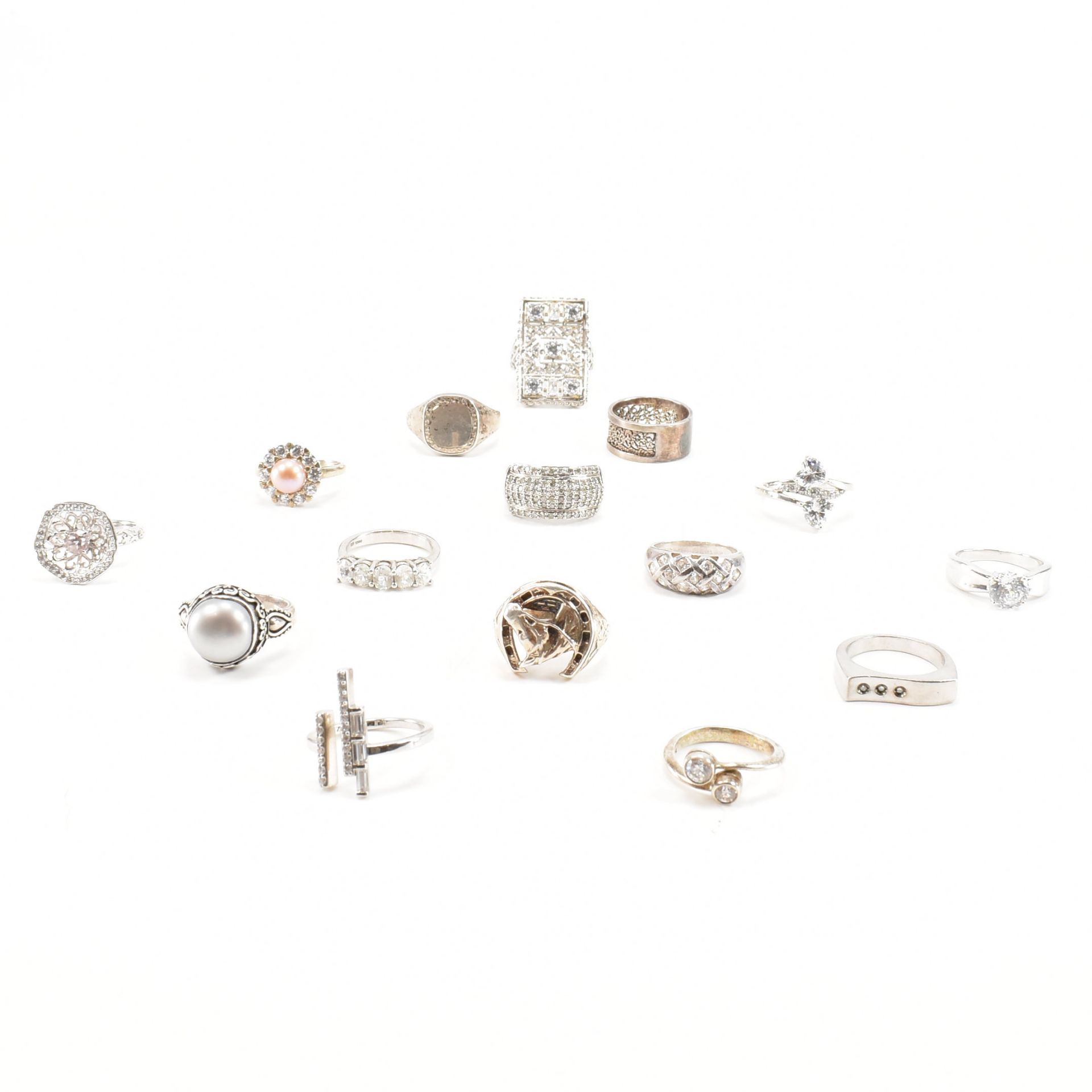 COLLECTION OF ASSORTED 925 SILVER RINGS - Bild 4 aus 4