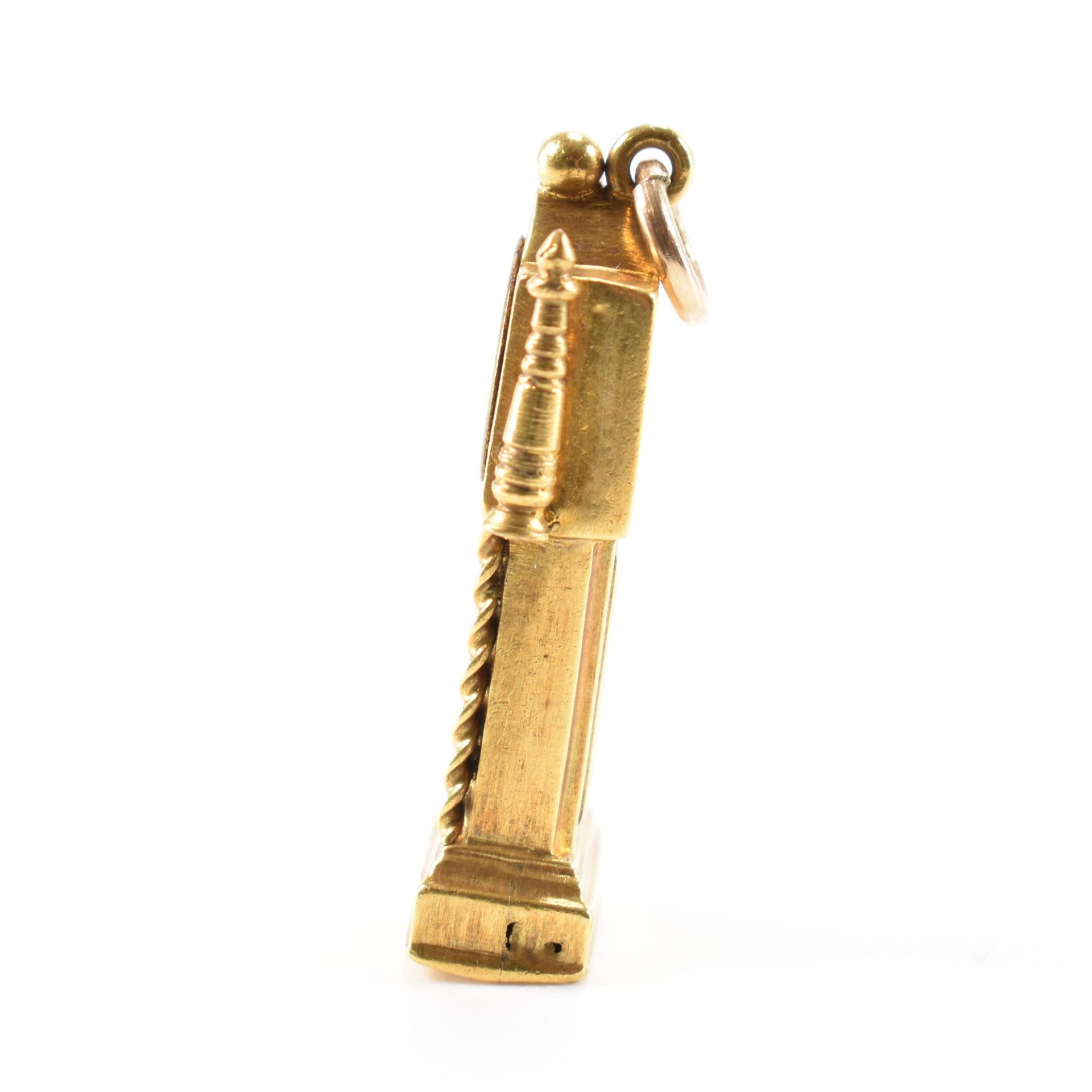 VINTAGE GOLD GRANDFATHER CLOCK CHARM - Image 2 of 6