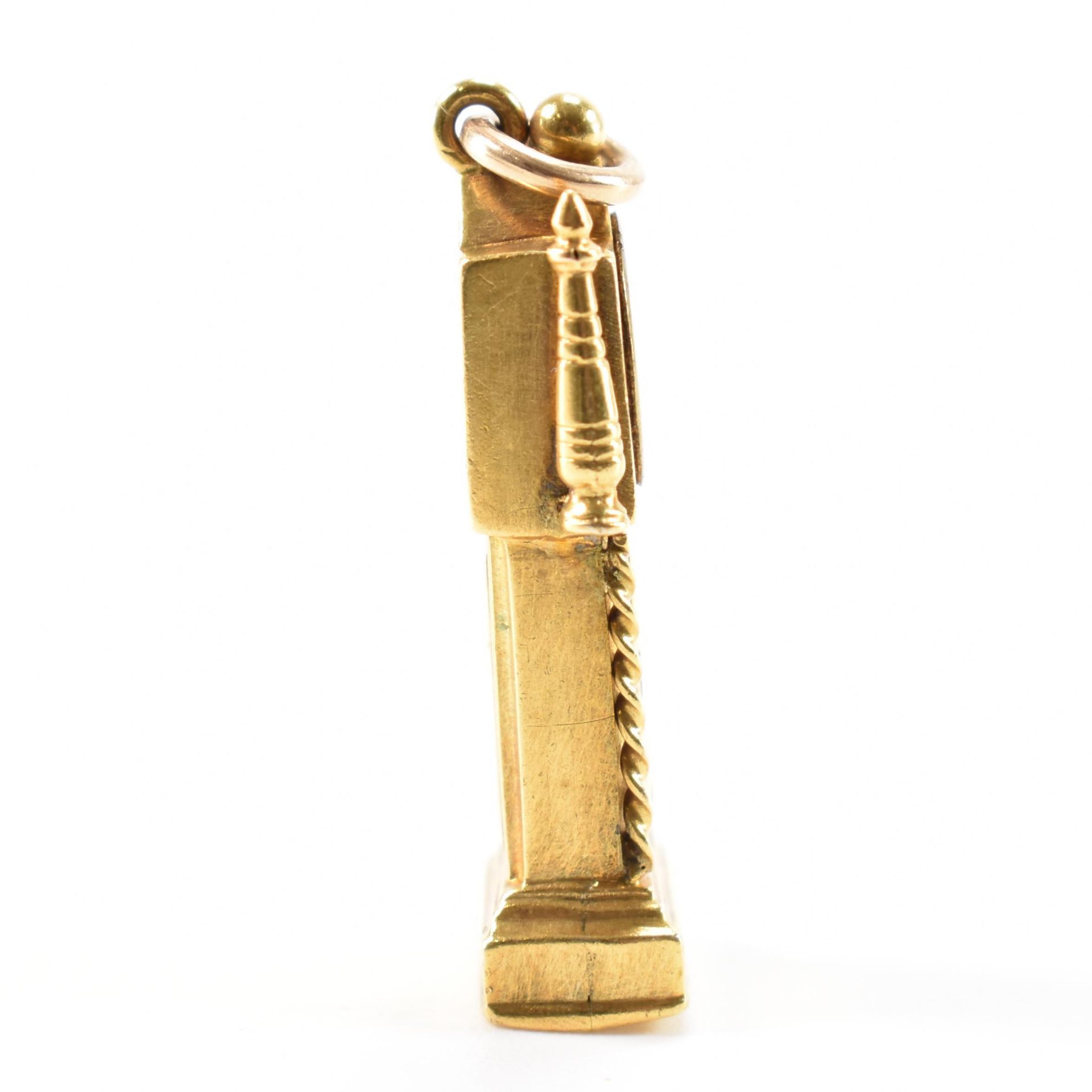 VINTAGE GOLD GRANDFATHER CLOCK CHARM - Image 4 of 6