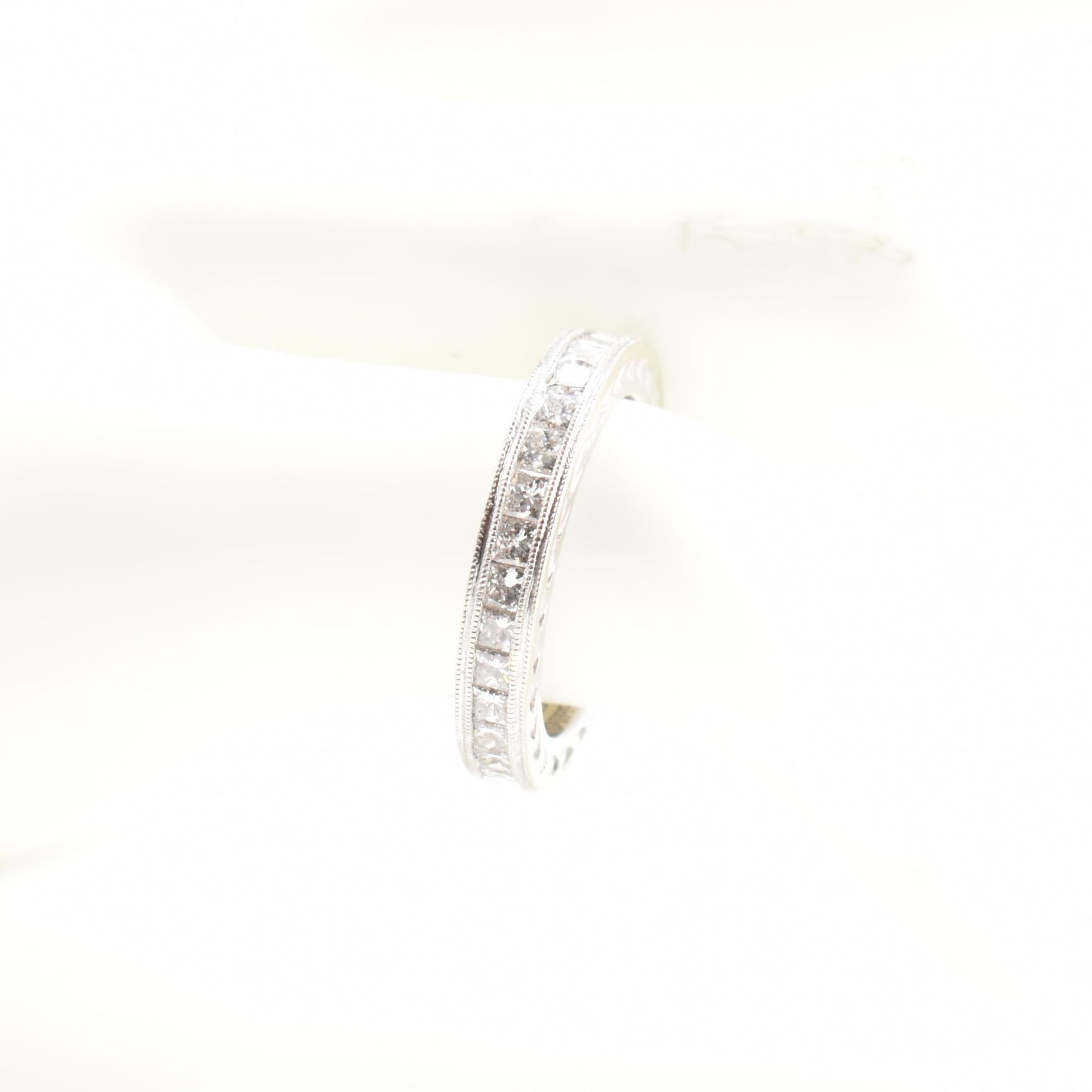 GABRIEL & CO 18CT WHITE GOLD & DIAMOND ETERNITY RING - Image 8 of 8