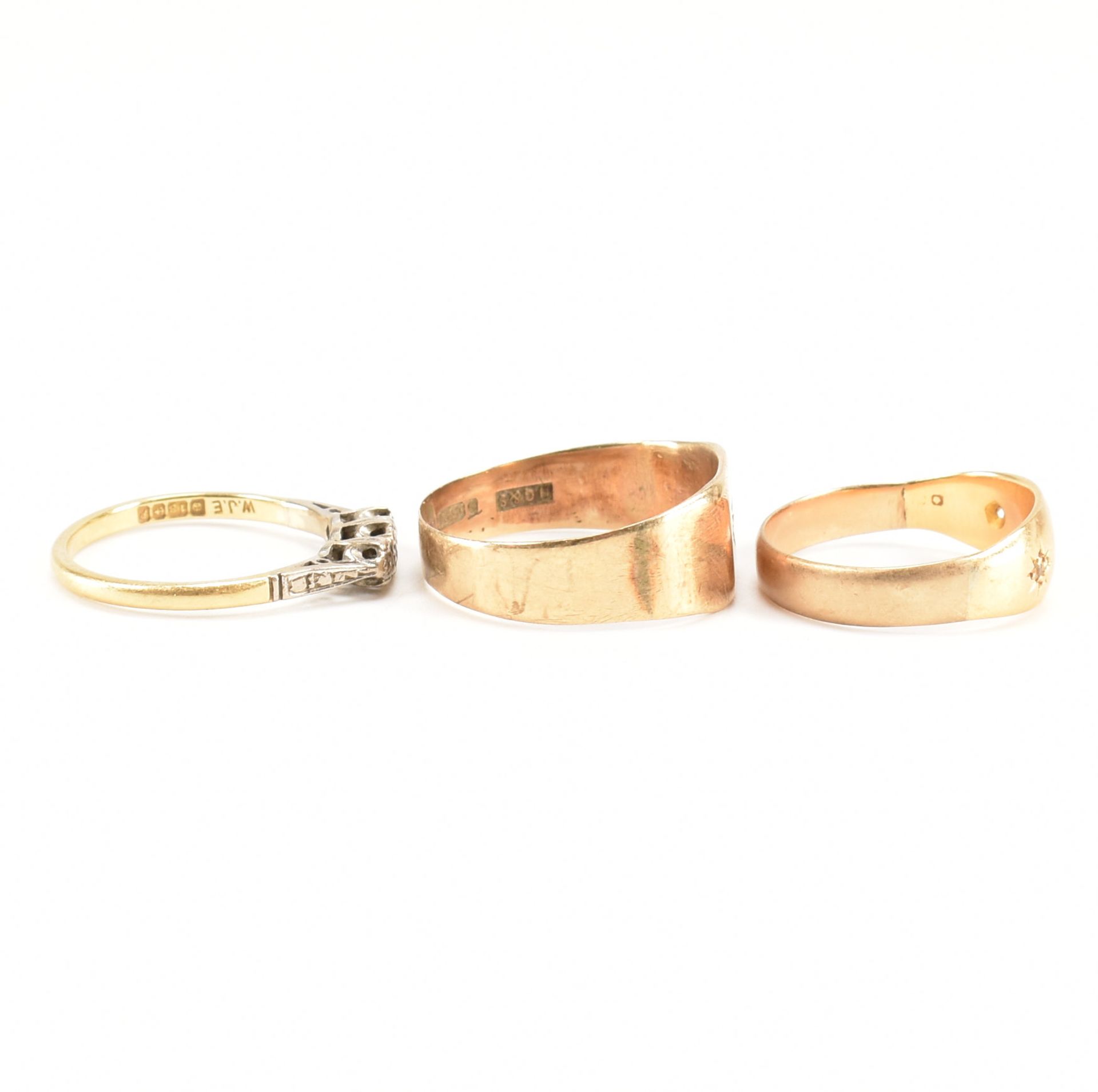 18CT GOLD & DIAMOND RING & 2 9CT GOLD BAND RINGS - Image 5 of 10