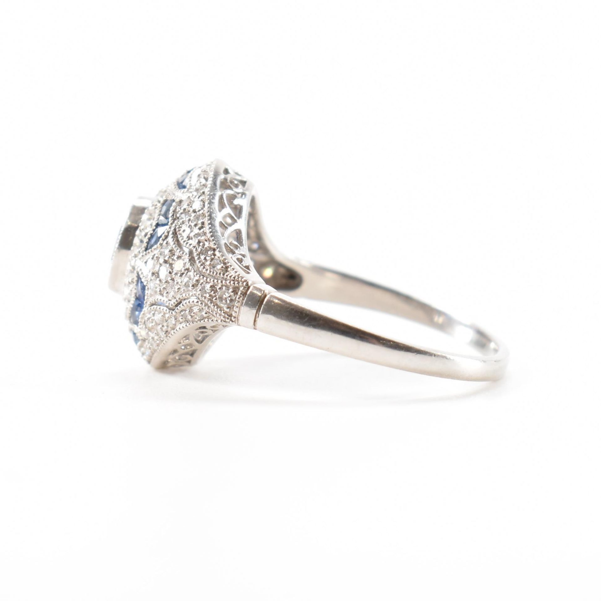 PLATINUM SAPPHIRE & DIAMOND RING - Image 2 of 7