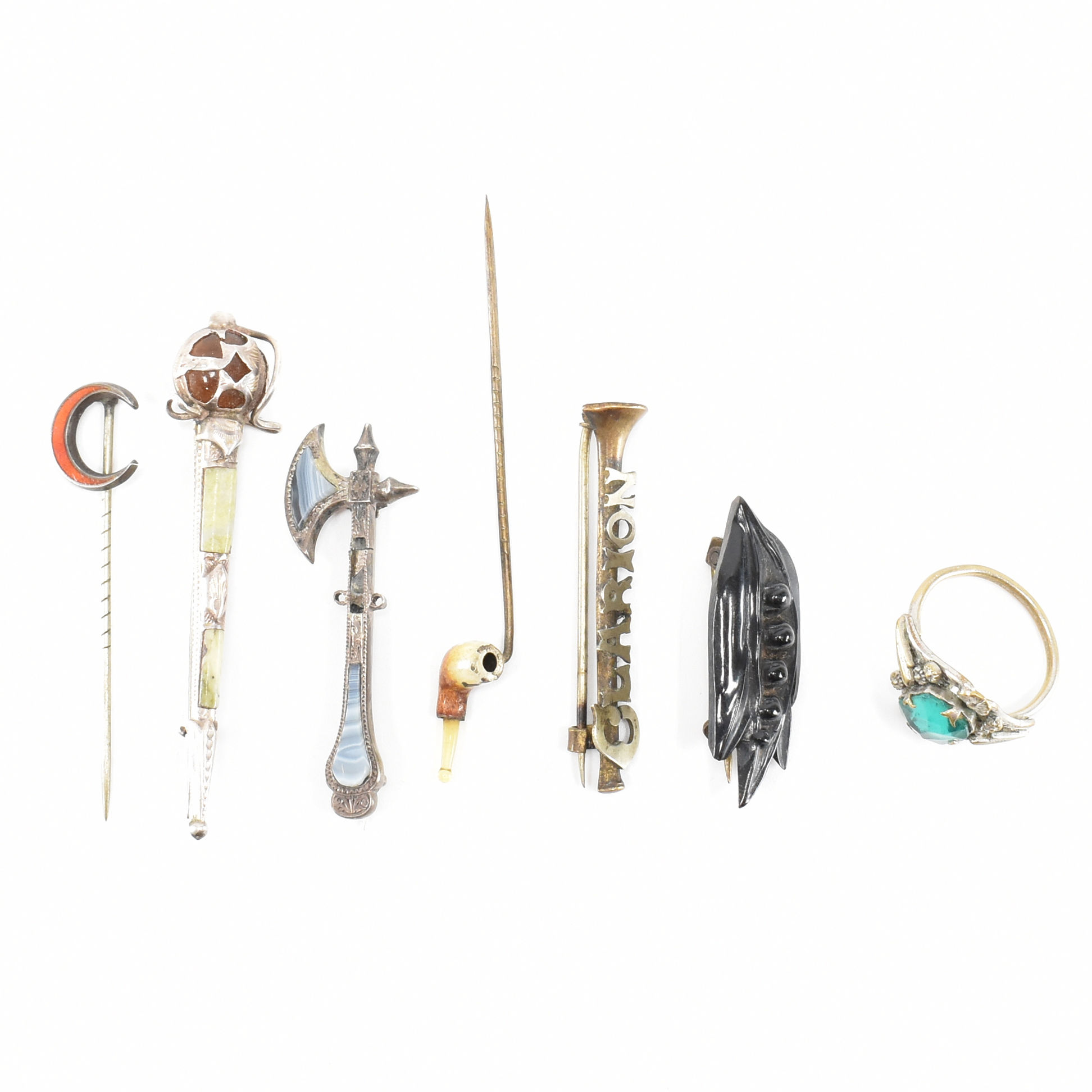 COLLECTION OF VICTORIAN & LATER JEWELLERY