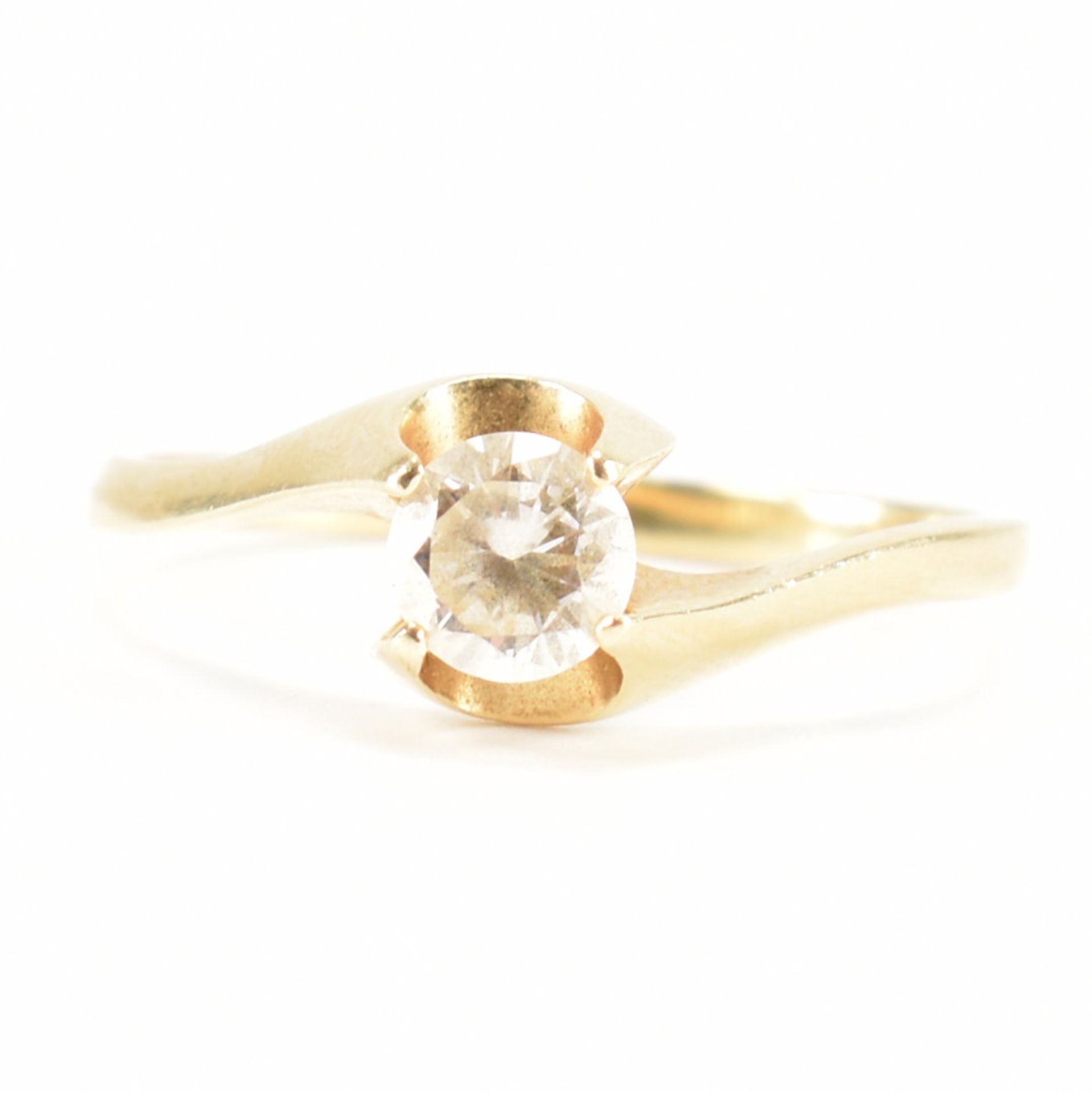 HALLMARKED 14CT GOLD CUBIC ZIRCONIA SOLITAIRE RING - Bild 2 aus 10