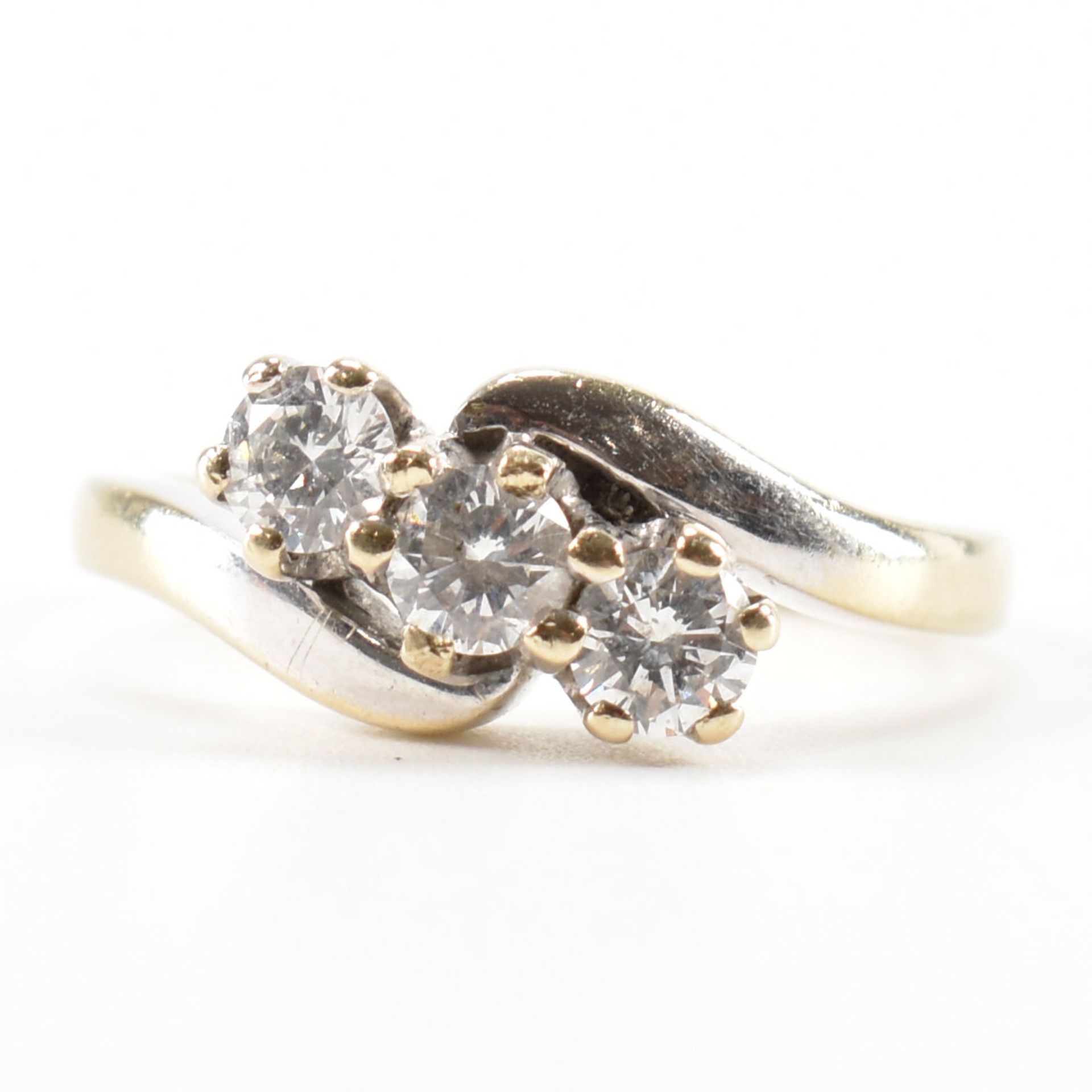 HALLMARKED 18CT GOLD & DIAMOND THREE STONE RING