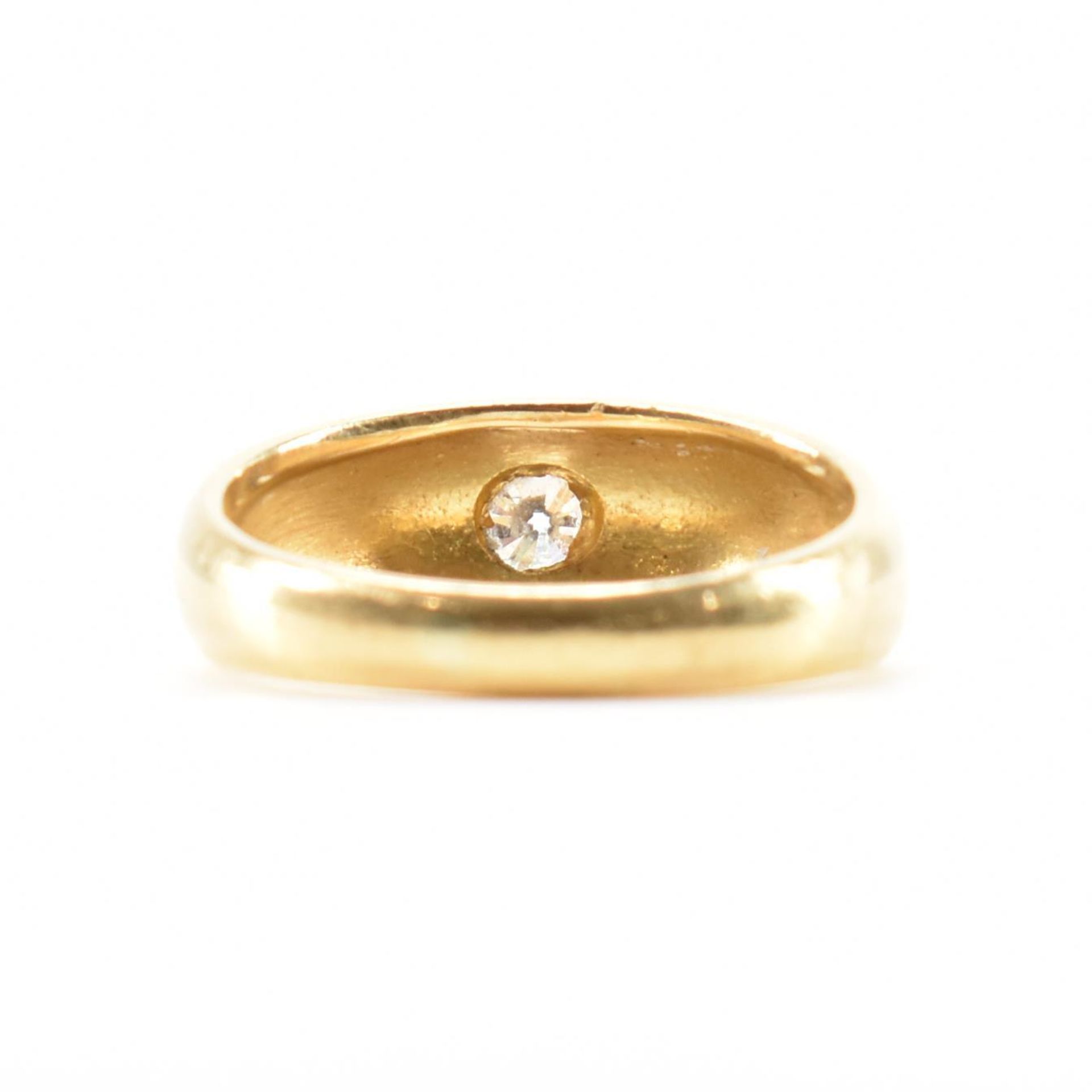 HALLMARKED 18CT GOLD & DIAMOND SOLITAIRE RING - Image 3 of 5