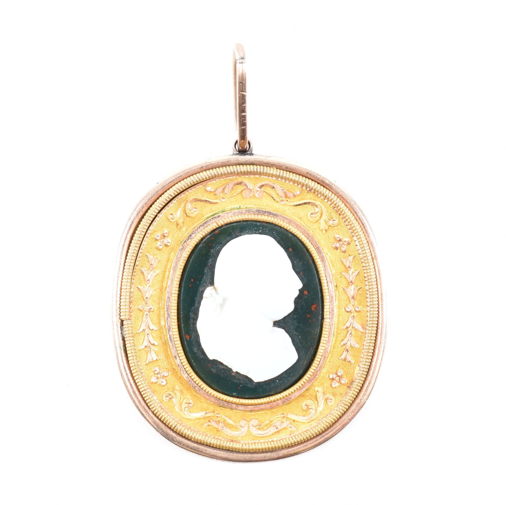 VICTORIAN ANTIQUE GOLD & BLOODSTONE CAMEO PENDANT