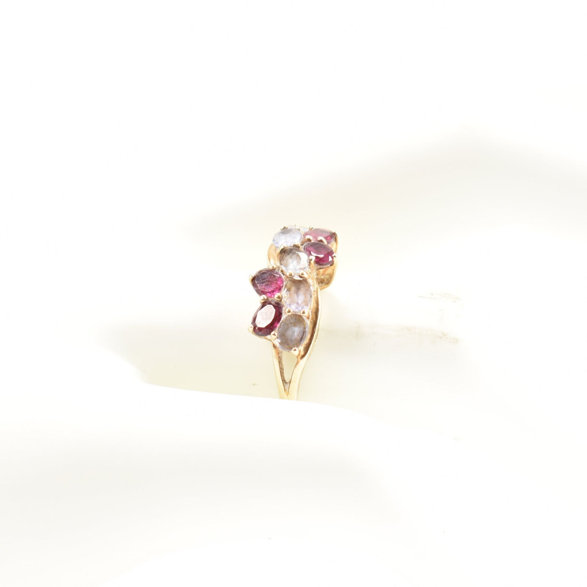 HALLMARKED 9CT GOLD AMETHYST & GARNET CROSSOVER RING - Bild 9 aus 9