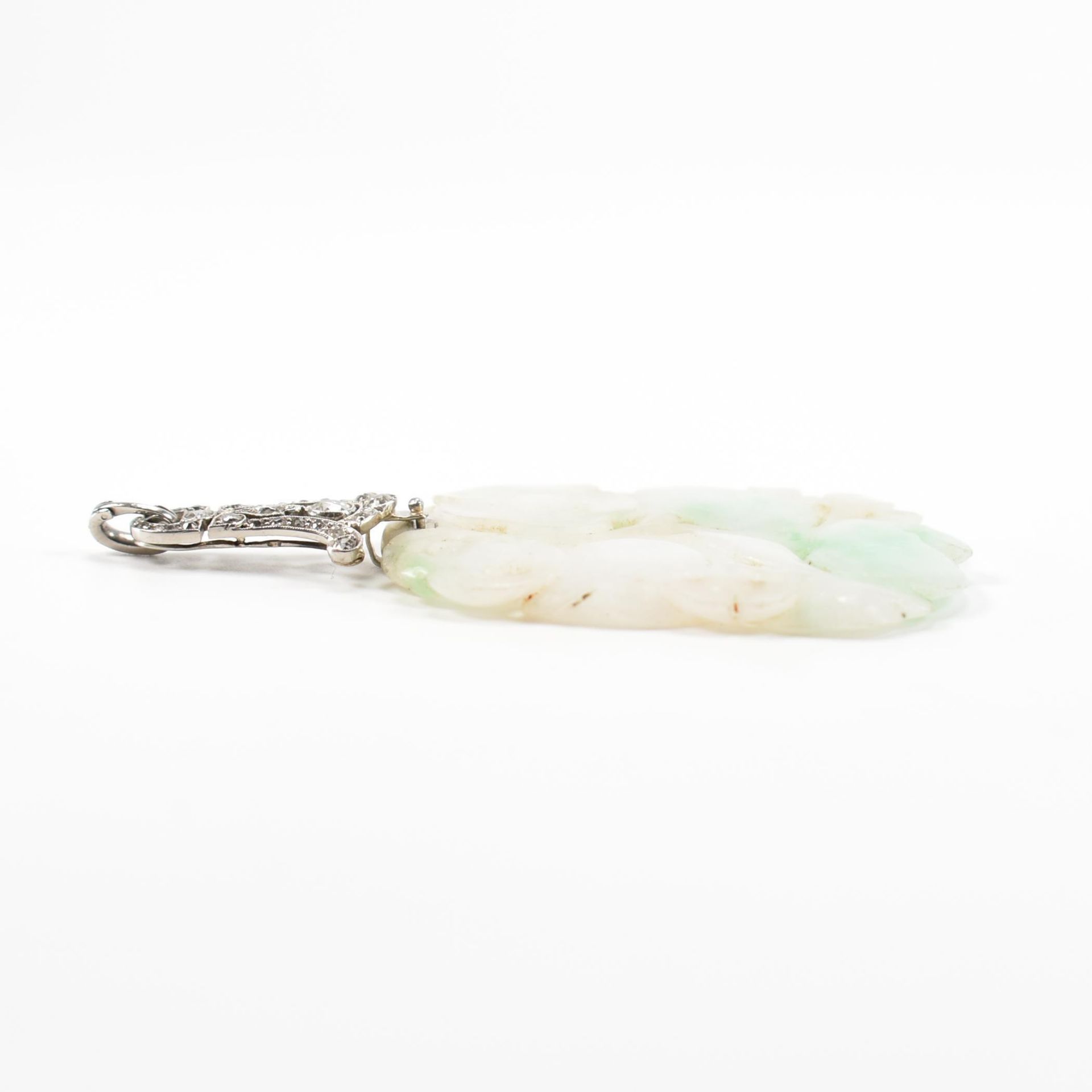 1920S ART DECO JADE & DIAMOND PENDANT - Image 6 of 6