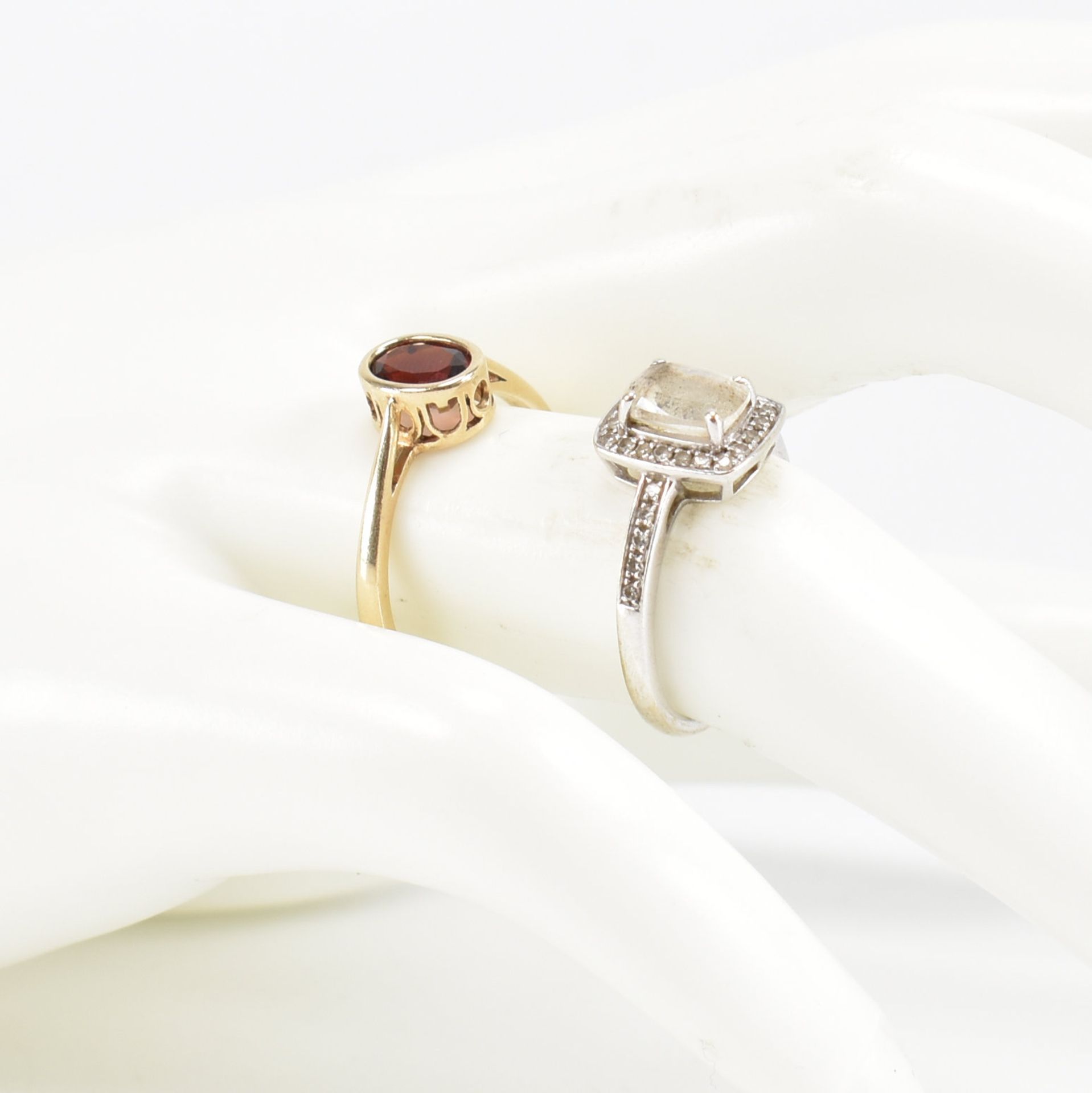 TWO HALLMARKED 9CT GOLD STONE SET RINGS - Image 8 of 8