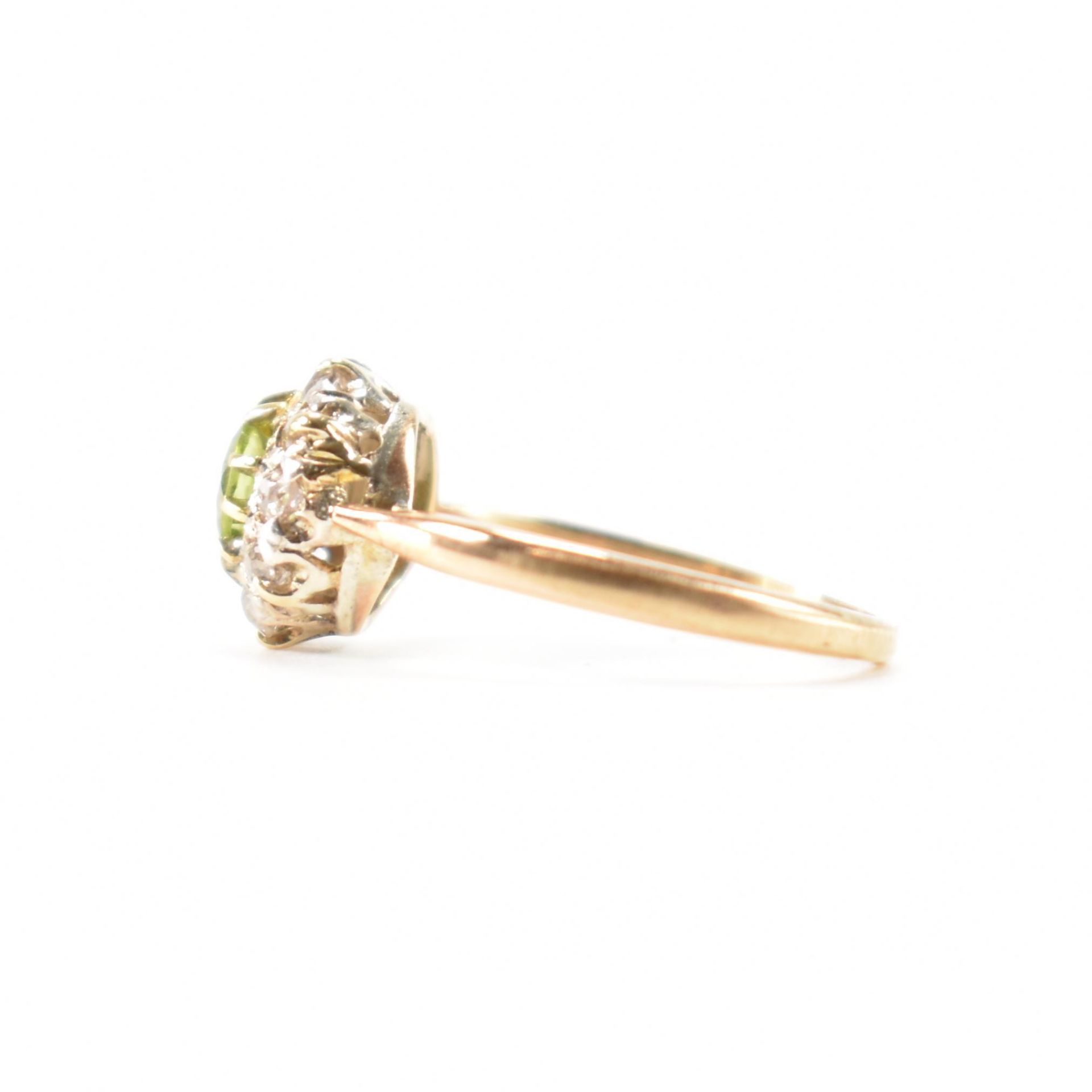 VINTAGE GOLD PERIDOT & DIAMOND RING - Image 2 of 6