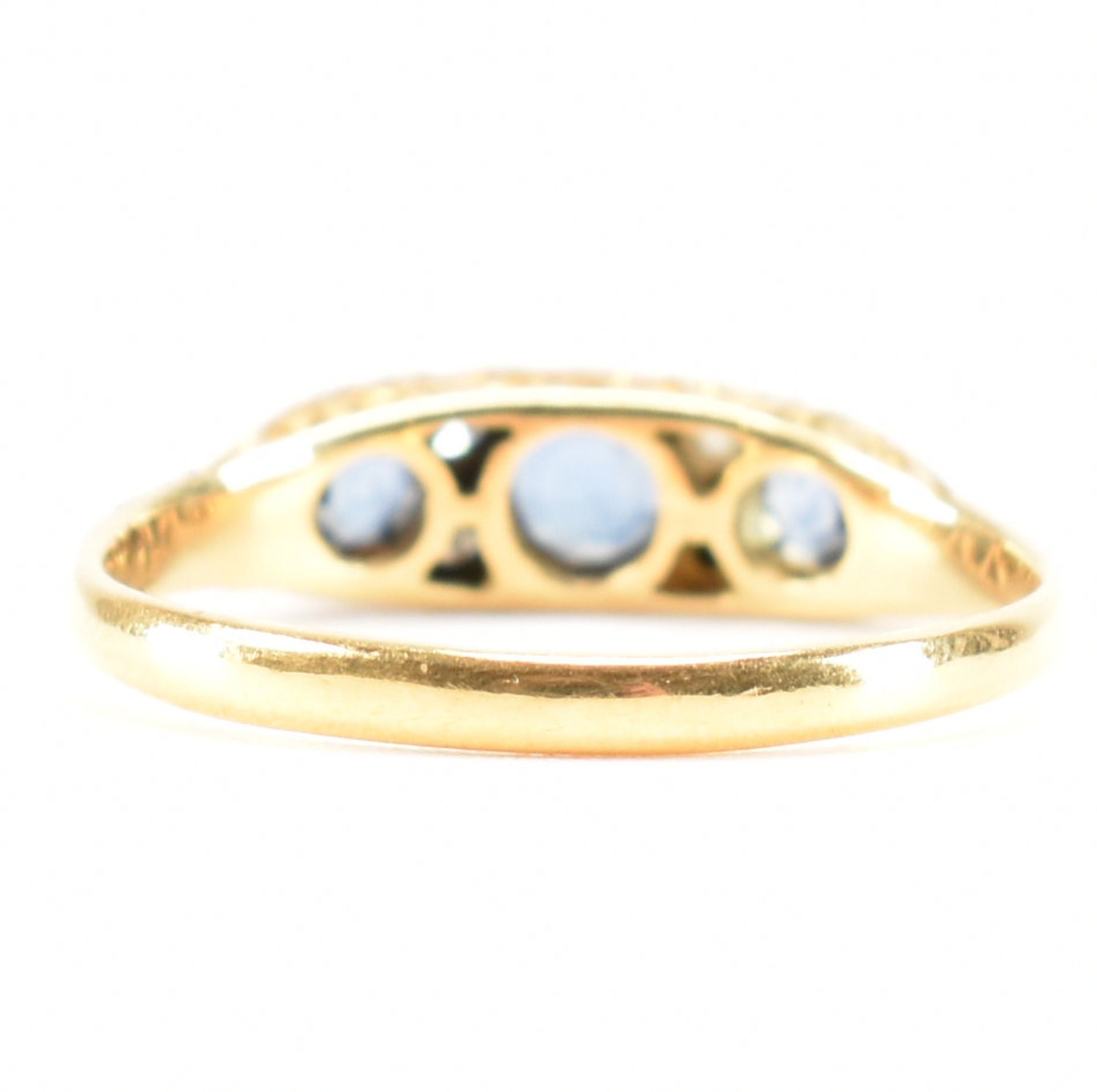 VICTORIAN 18CT GOLD SAPPHIRE & DIAMOND RING - Image 4 of 9