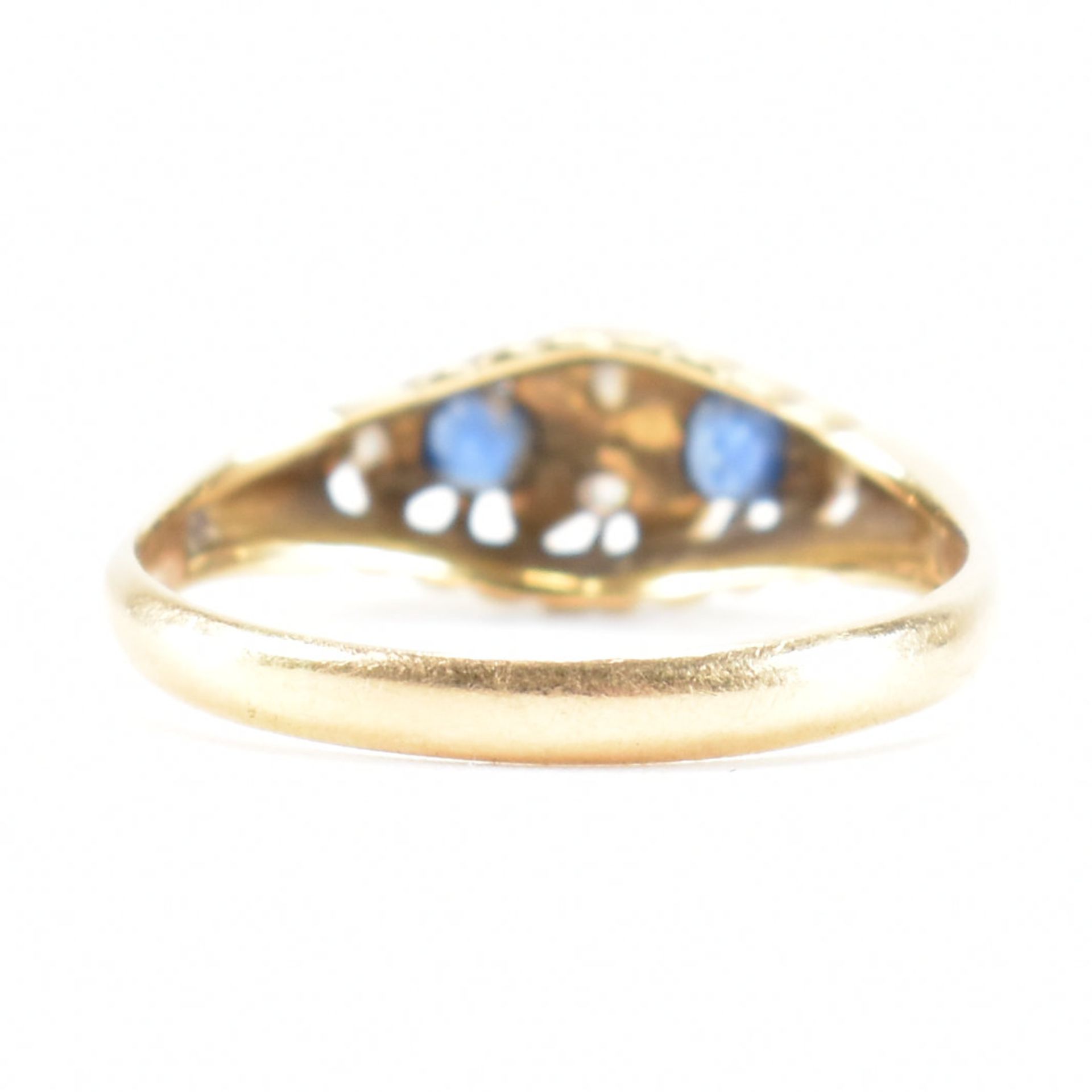 HALLMARKED 18CT GOLD SAPPHIRE & DIAMOND RING - Image 4 of 8