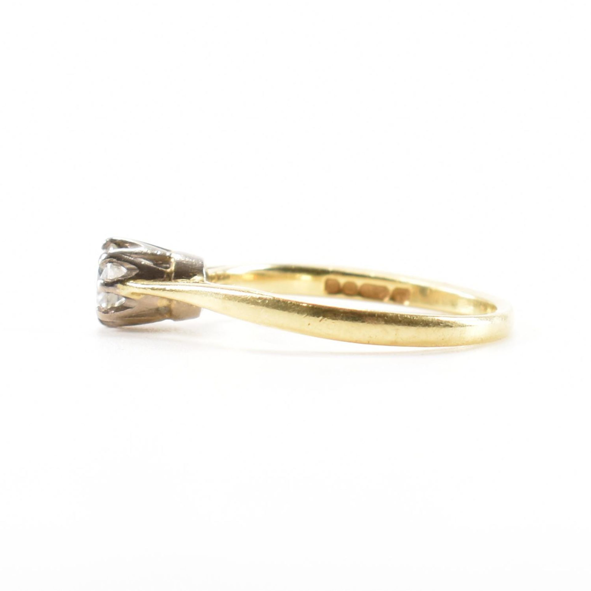 HALLMARKED 18CT GOLD & DIAMOND SOLITAIRE RING - Image 2 of 9