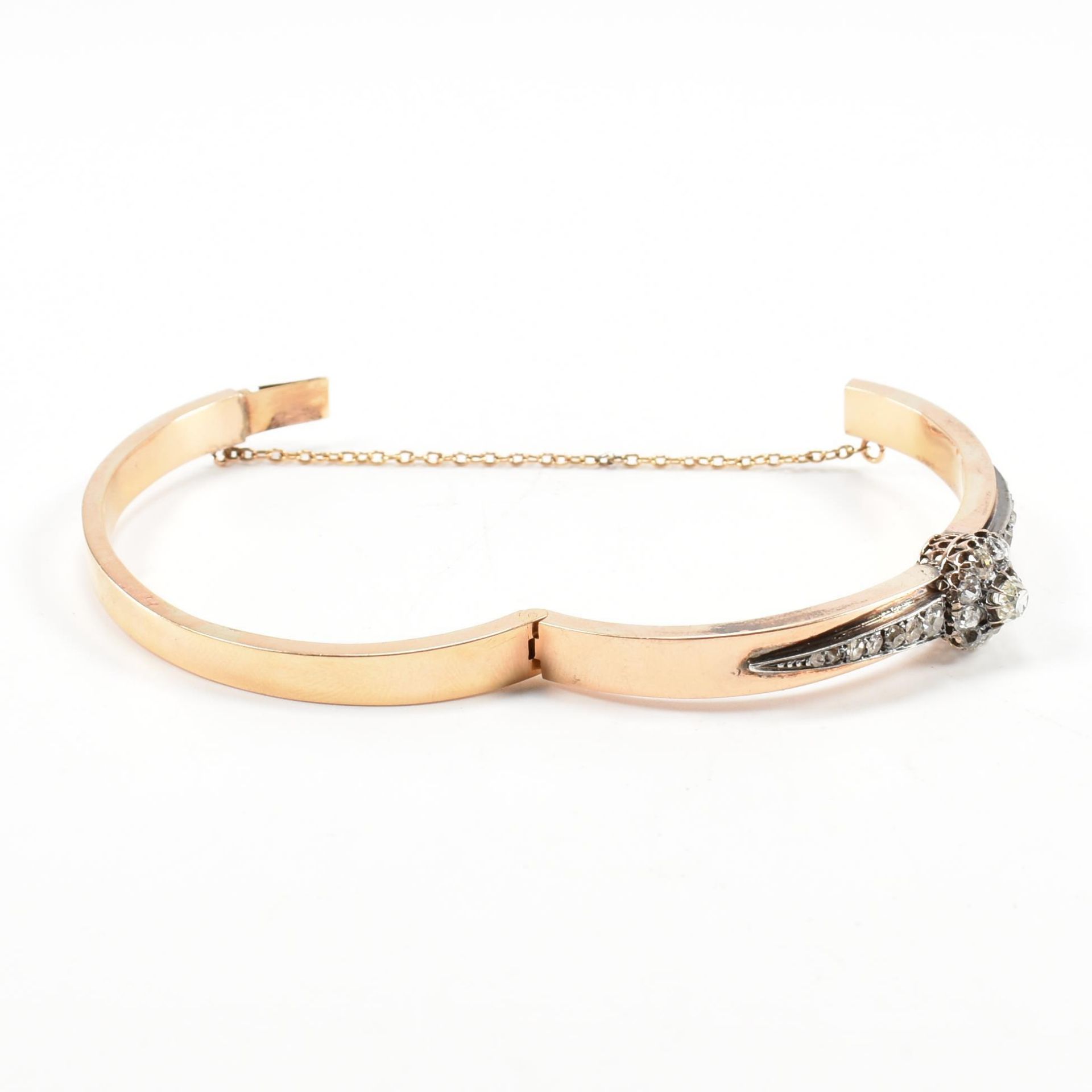 FRENCH 18CT GOLD & DIAMOND CLUSTER BANGLE BRACELET. - Image 3 of 3