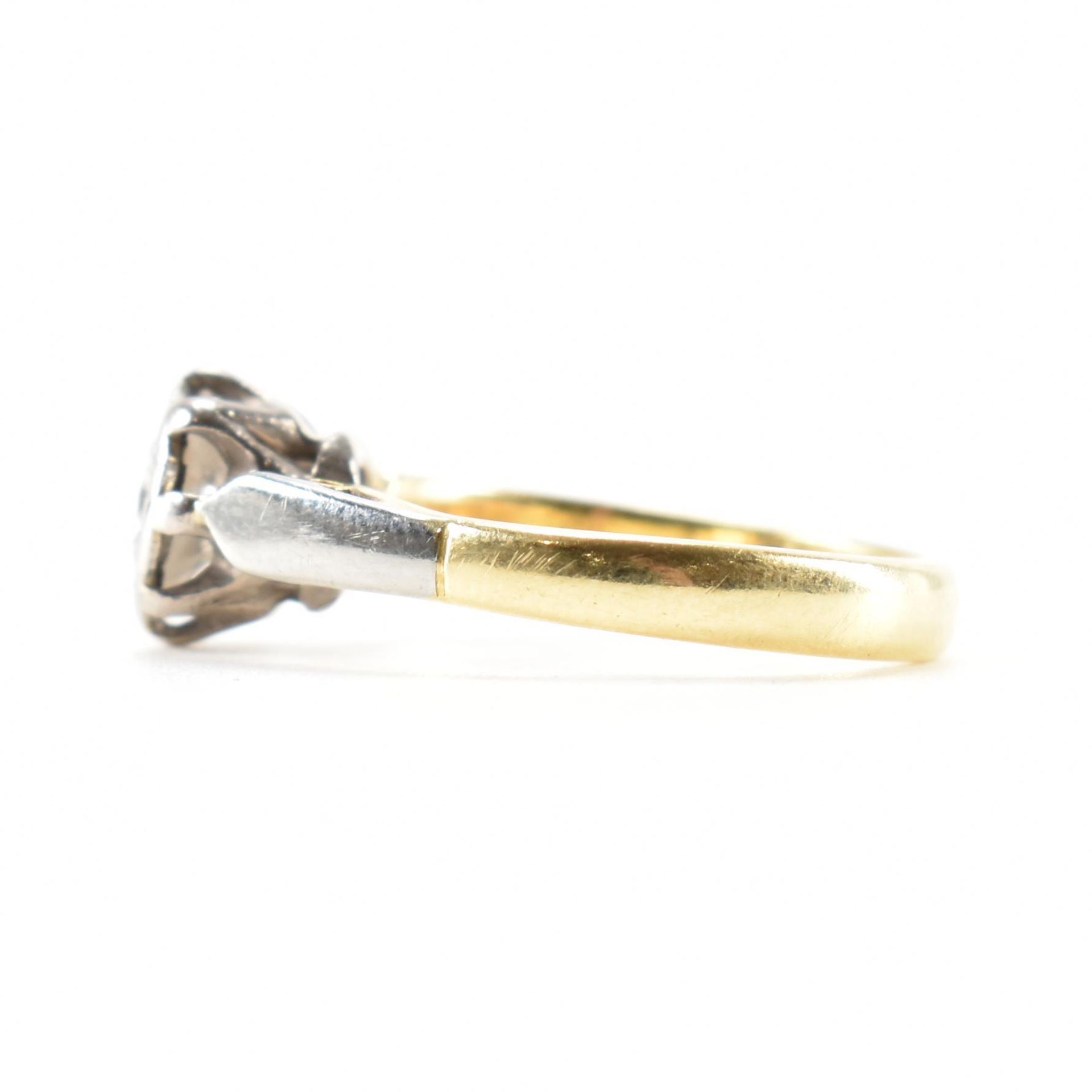 VINTAGE 18CT GOLD & DIAMOND SOLITAIRE RING - Image 2 of 8